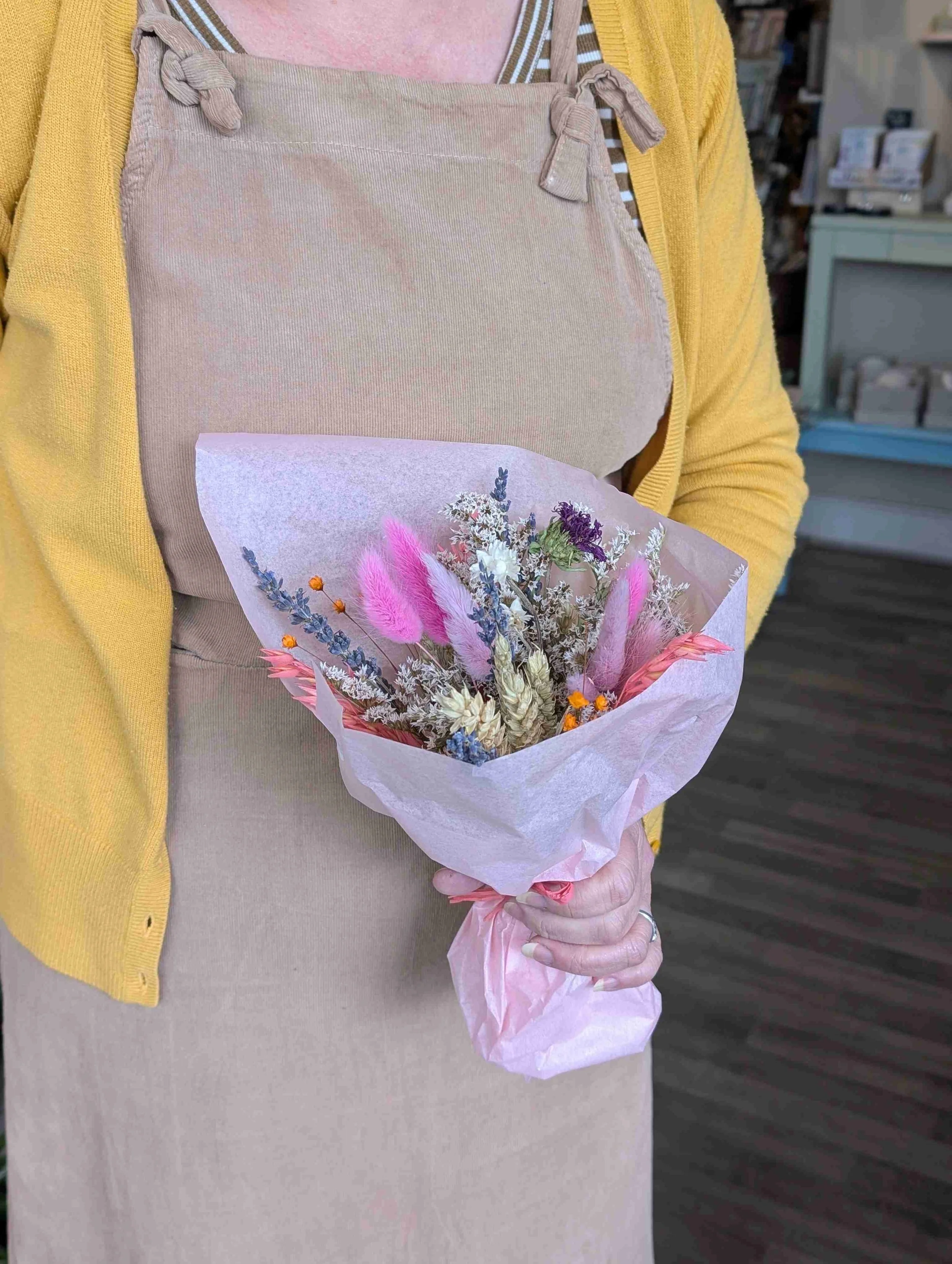 small dried flower bunch by Willow