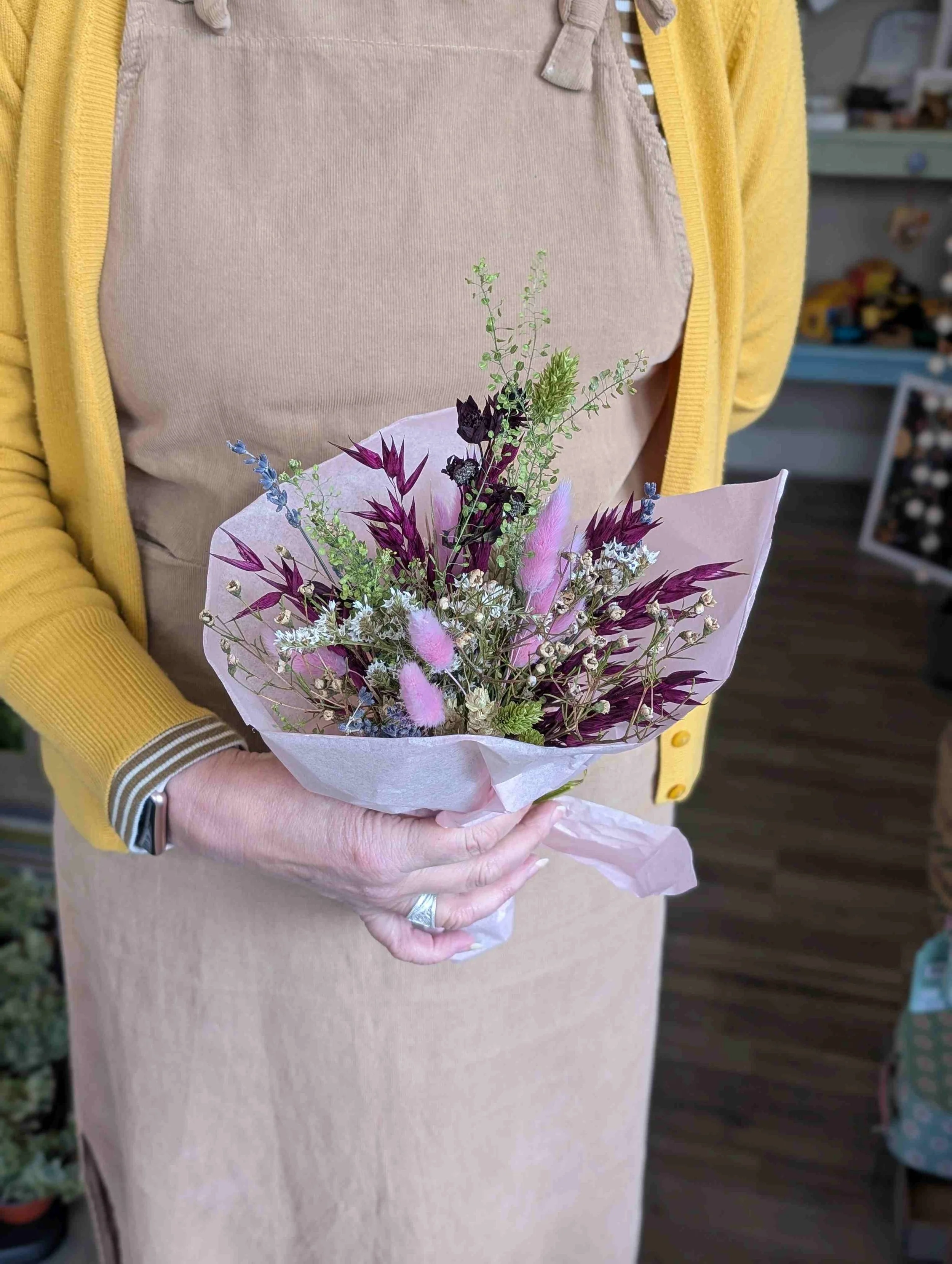 small dried flower bunch by Willow