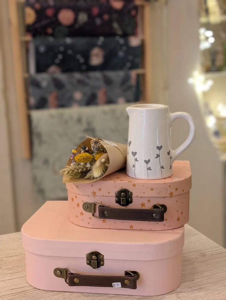 Grey Heart Flower Jug (medium), with Dried Flowers