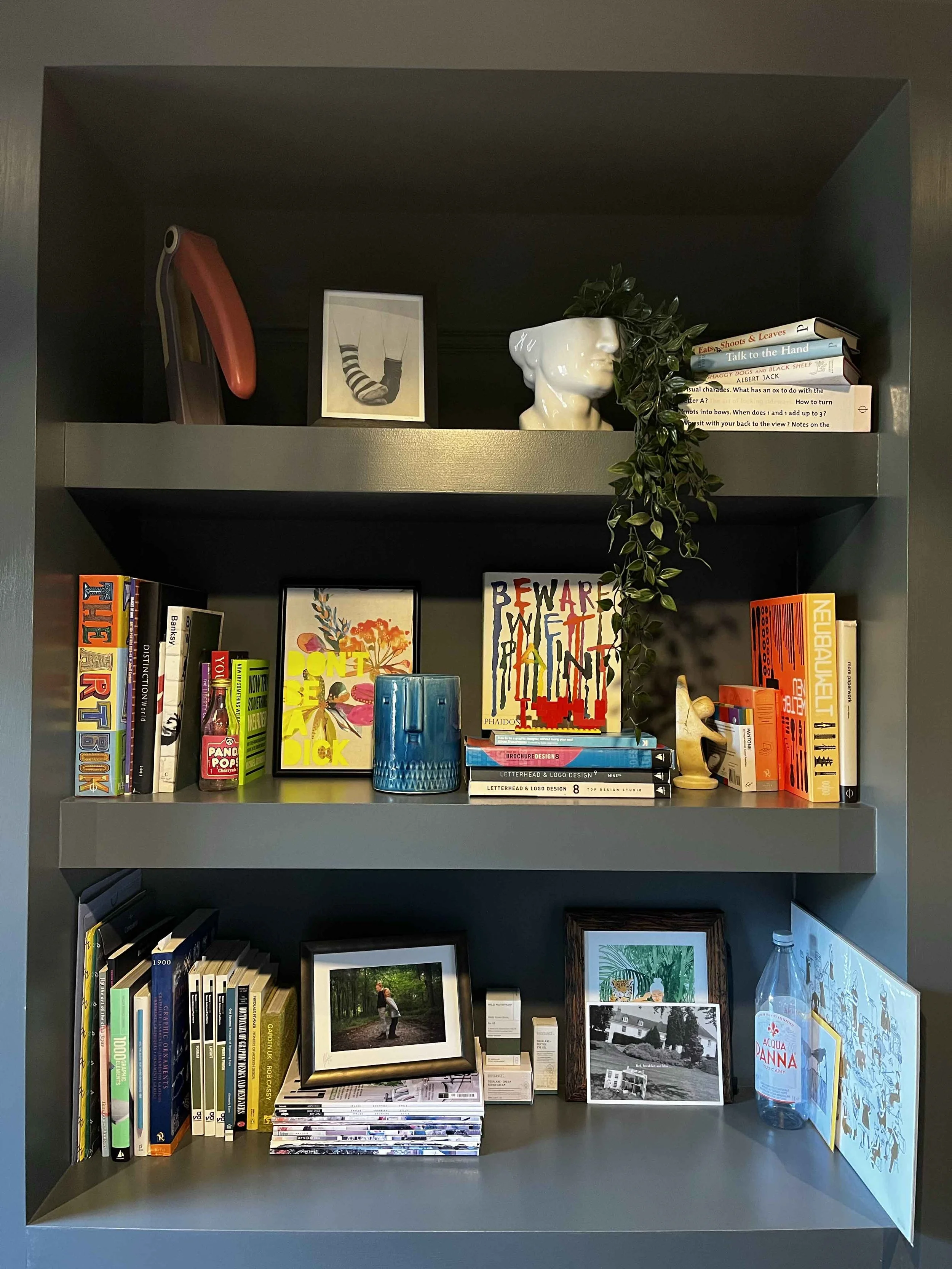 Gotta love a shelfie!