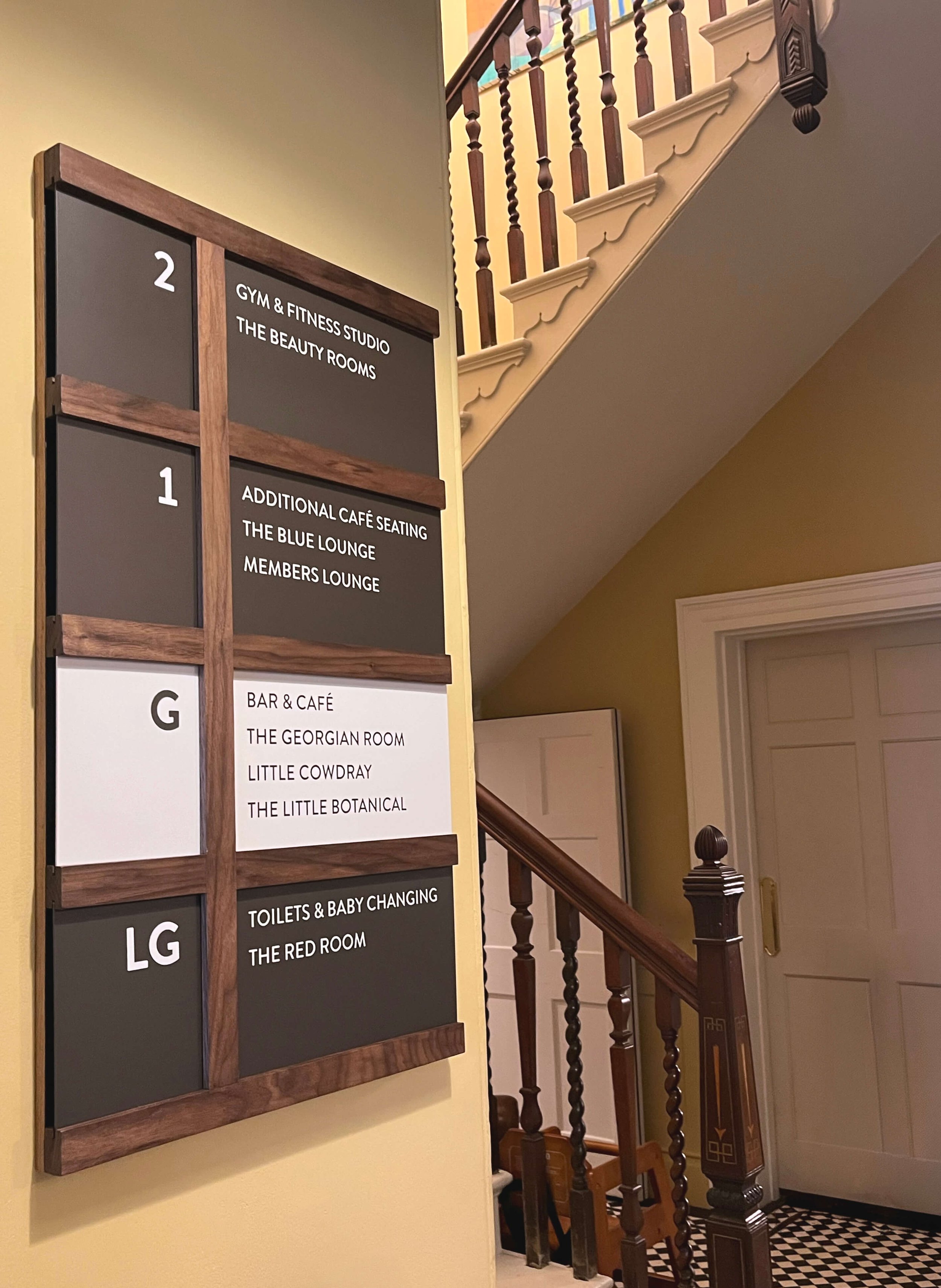 Bespoke wayfinding for Fernleigh, Chichester.