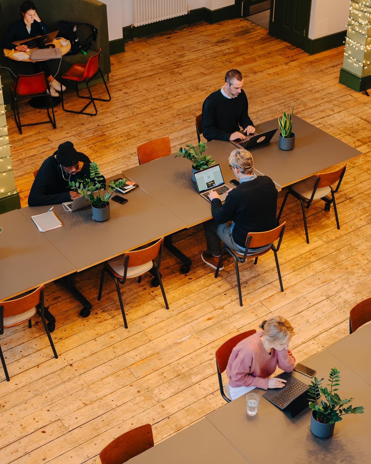 Step inside Hanbury Hall and you&rsquo;ll hear the gentle hum of focussed work.
 
(&hellip;most likely accompanied by War on Drugs playing over the sound system).

#hotcoffee
#fastinternet
#deepfocus