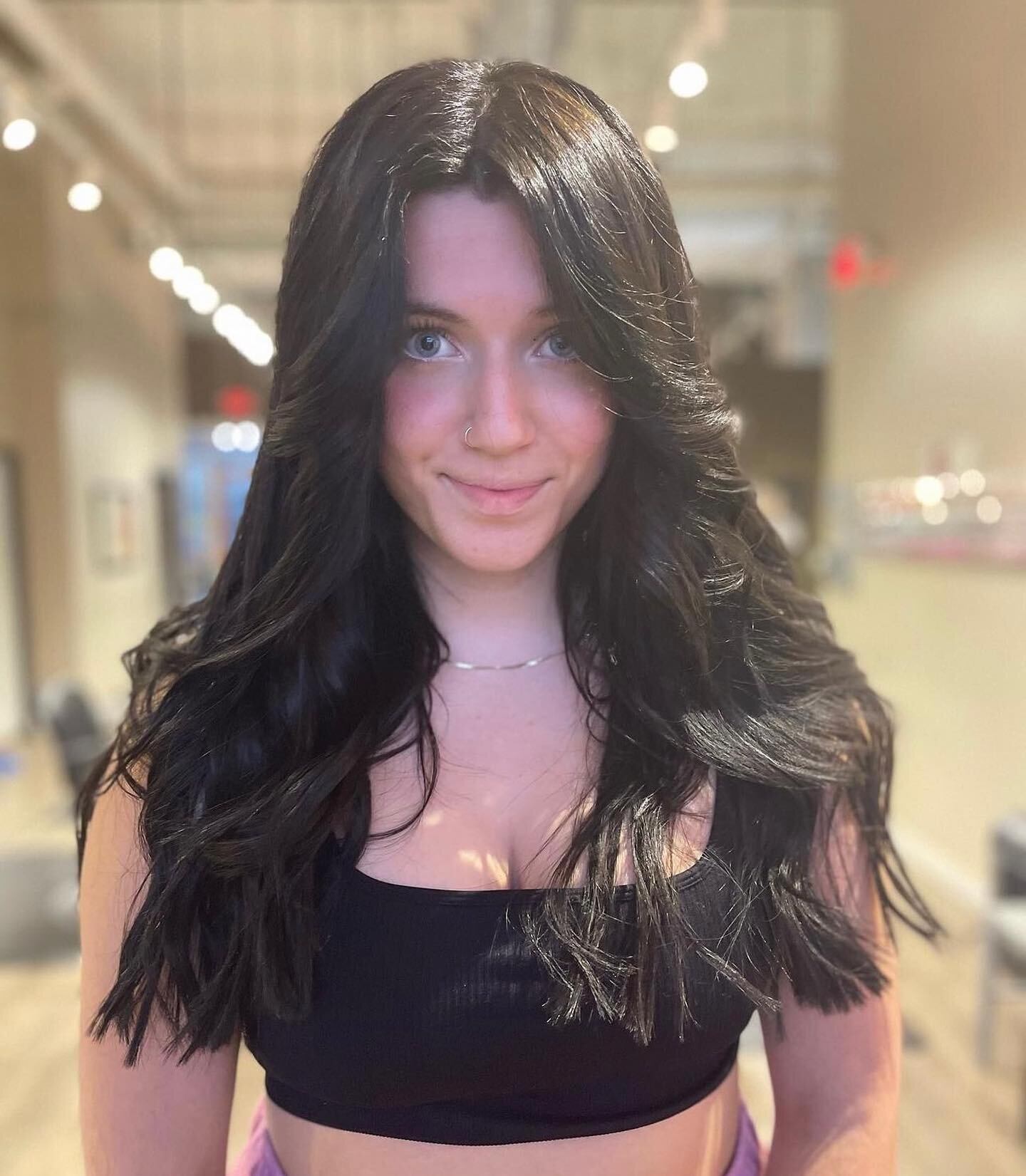 🖤DARK MODE ACTIVATED🖤 
▪️
▪️
Hair by: @hairbymadelynnj_ 
Location: 📍Oak Creek📍
Service: Color Retouch/All over color 
▪️
▪️
🎨Don&rsquo;t forget @hairbymadelynnj_ is offering $42 Color Retouch Thursdays with a blowout 🎨
▪️
▪️
▪️
▪️
@hairbymadely