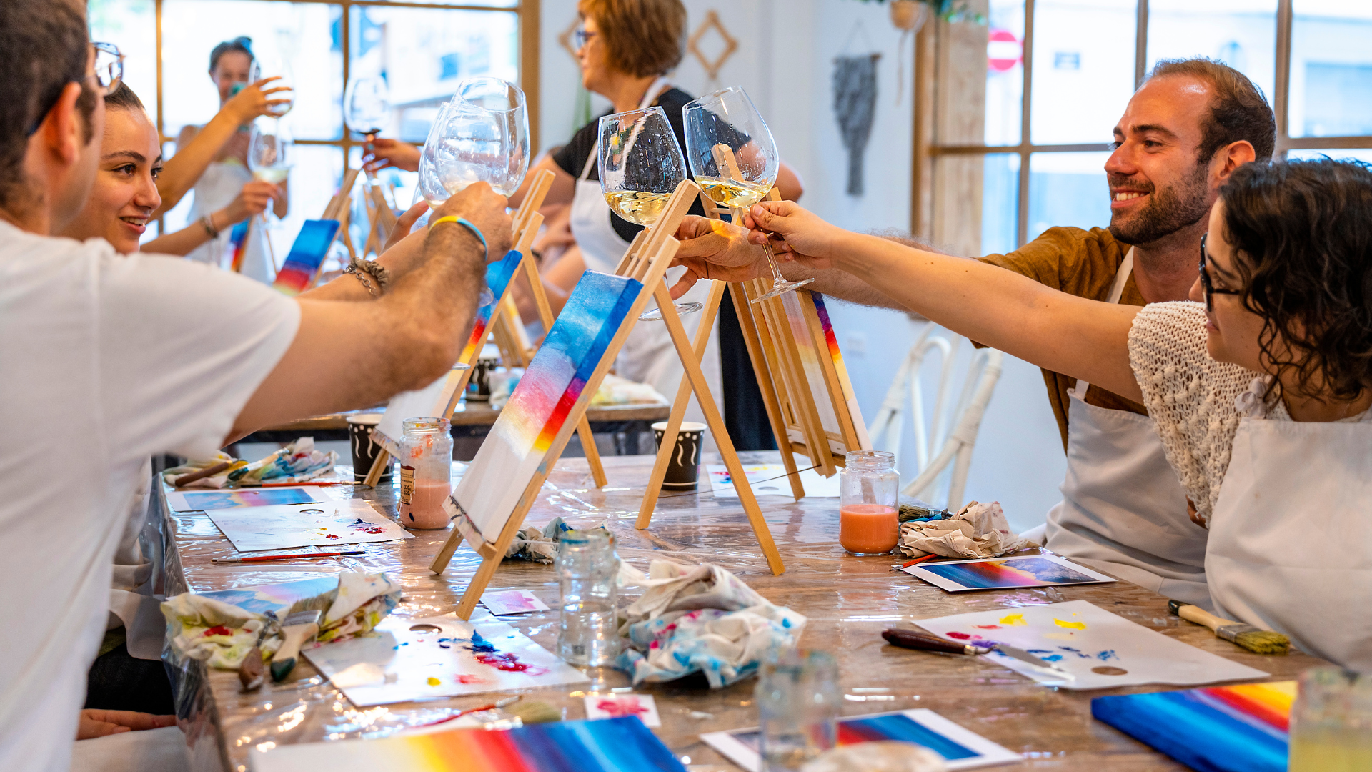 Canvases &amp; Cocktails