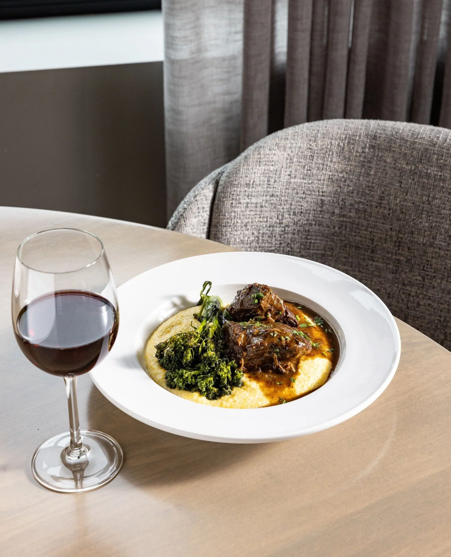 Enjoy a cozy, warm meal and leave the cold at the door ❄️✨⁠
Settle in, sip something comforting, and let dinner do the rest.