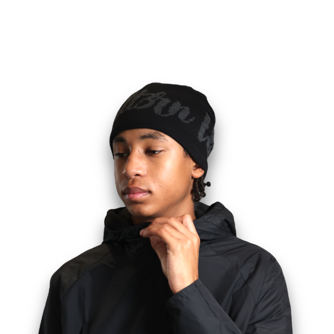 Script Grey model beanie 6.png