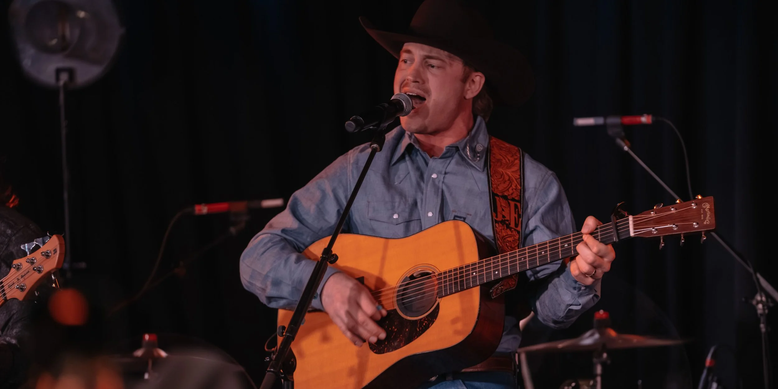 Jade Eagleson Brings Honky-Tonk Vibes to Chicago!