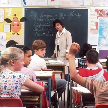 In the Age of AI, Human Teachers Become the Luxury Good