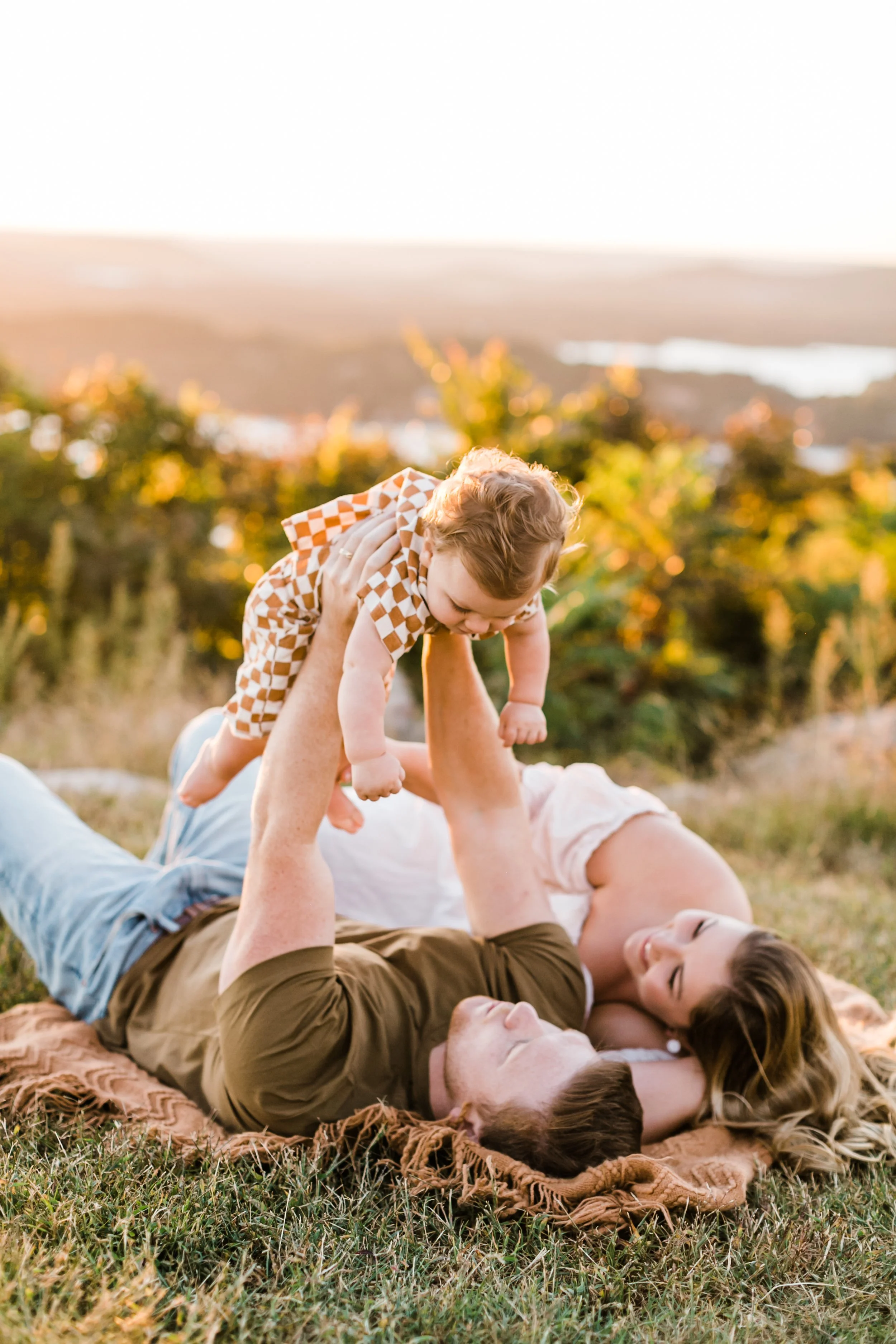 sunset lifestyle family photos bluffs alabama (12 of 31).jpg