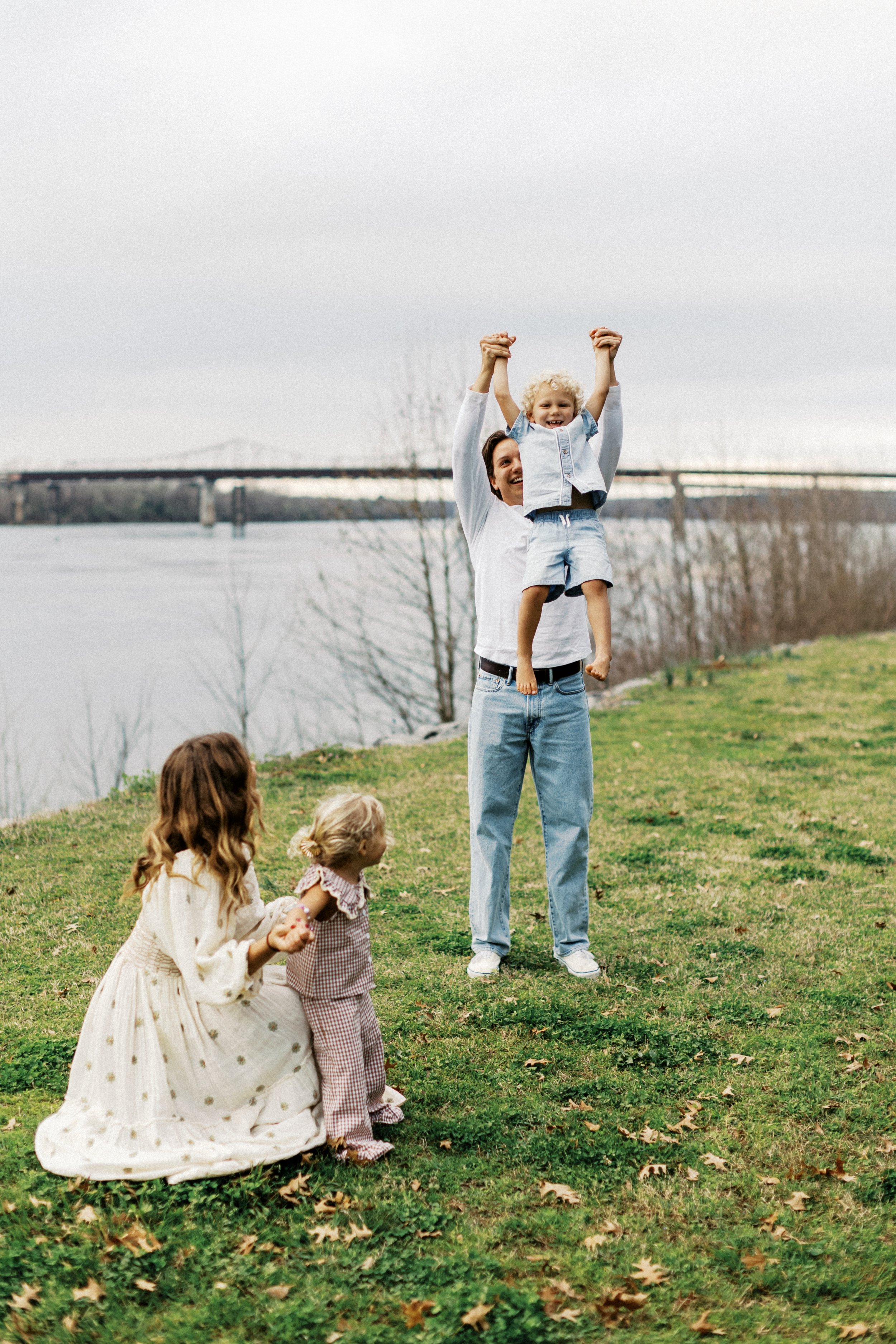Romantic+Alabama+Kite+Family+Photos+Film+Inspo (82 of 430).jpg