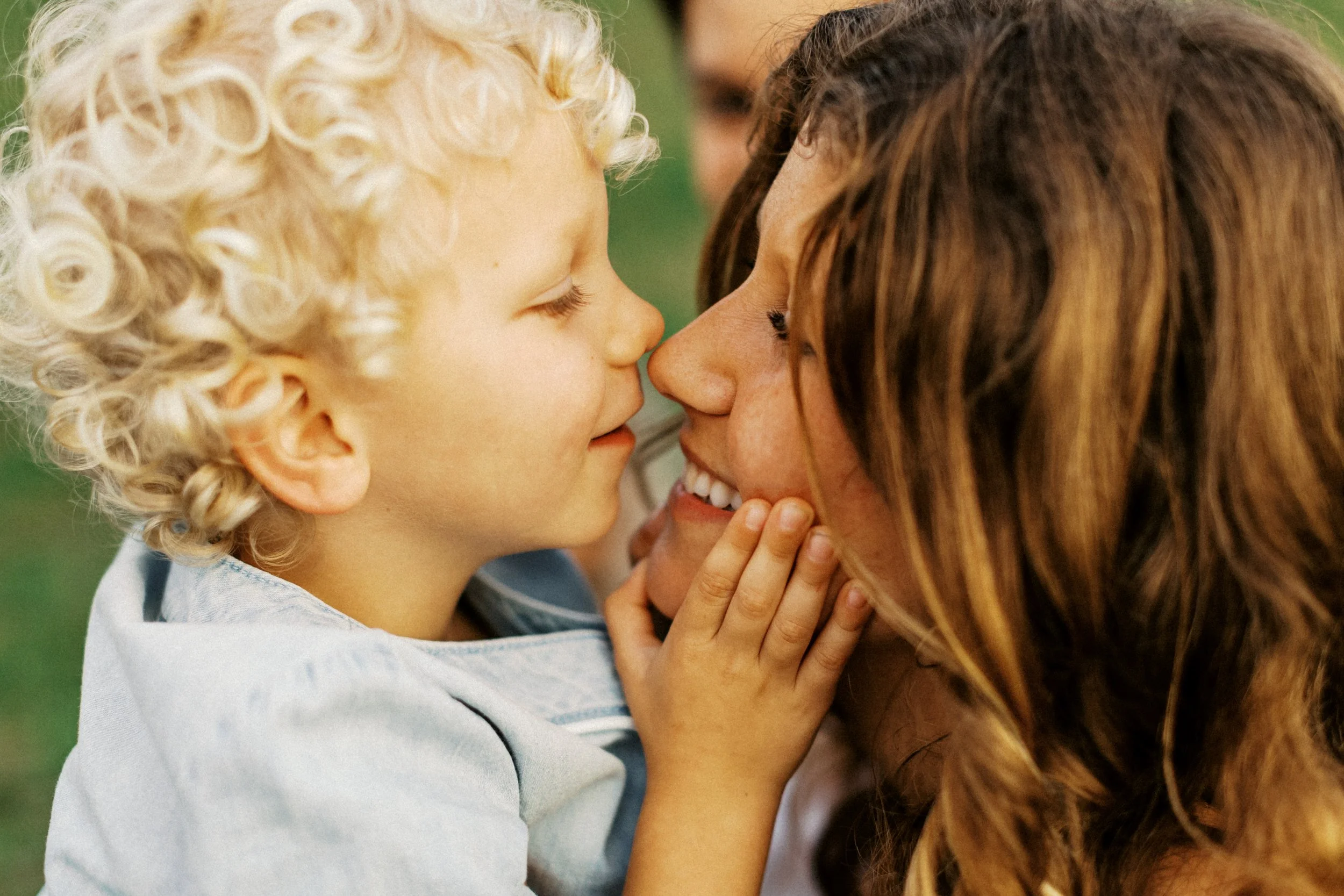 Romantic+Alabama+Kite+Family+Photos+Film+Inspo (368 of 430).jpg