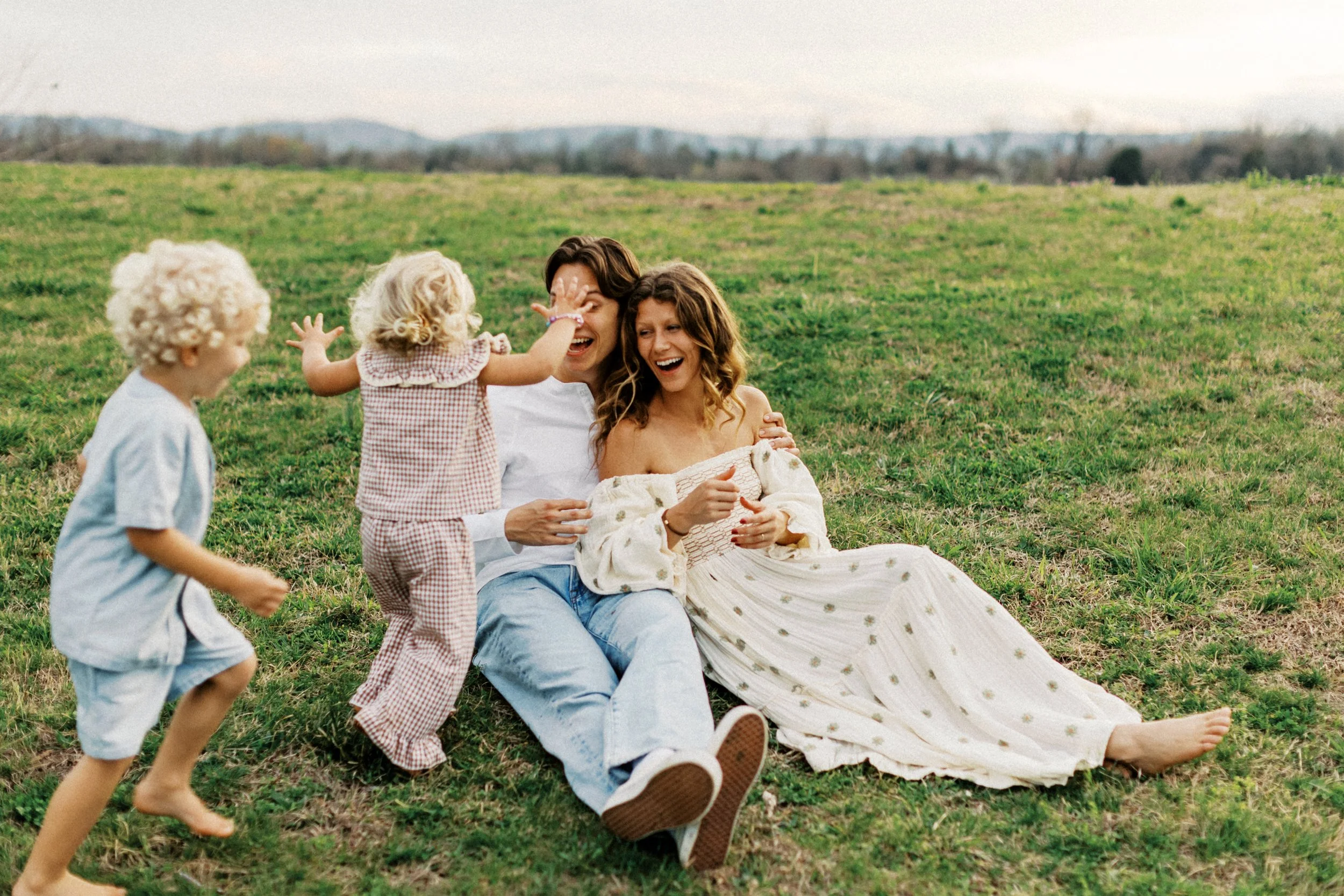 Romantic+Alabama+Kite+Family+Photos+Film+Inspo (378 of 430).jpg