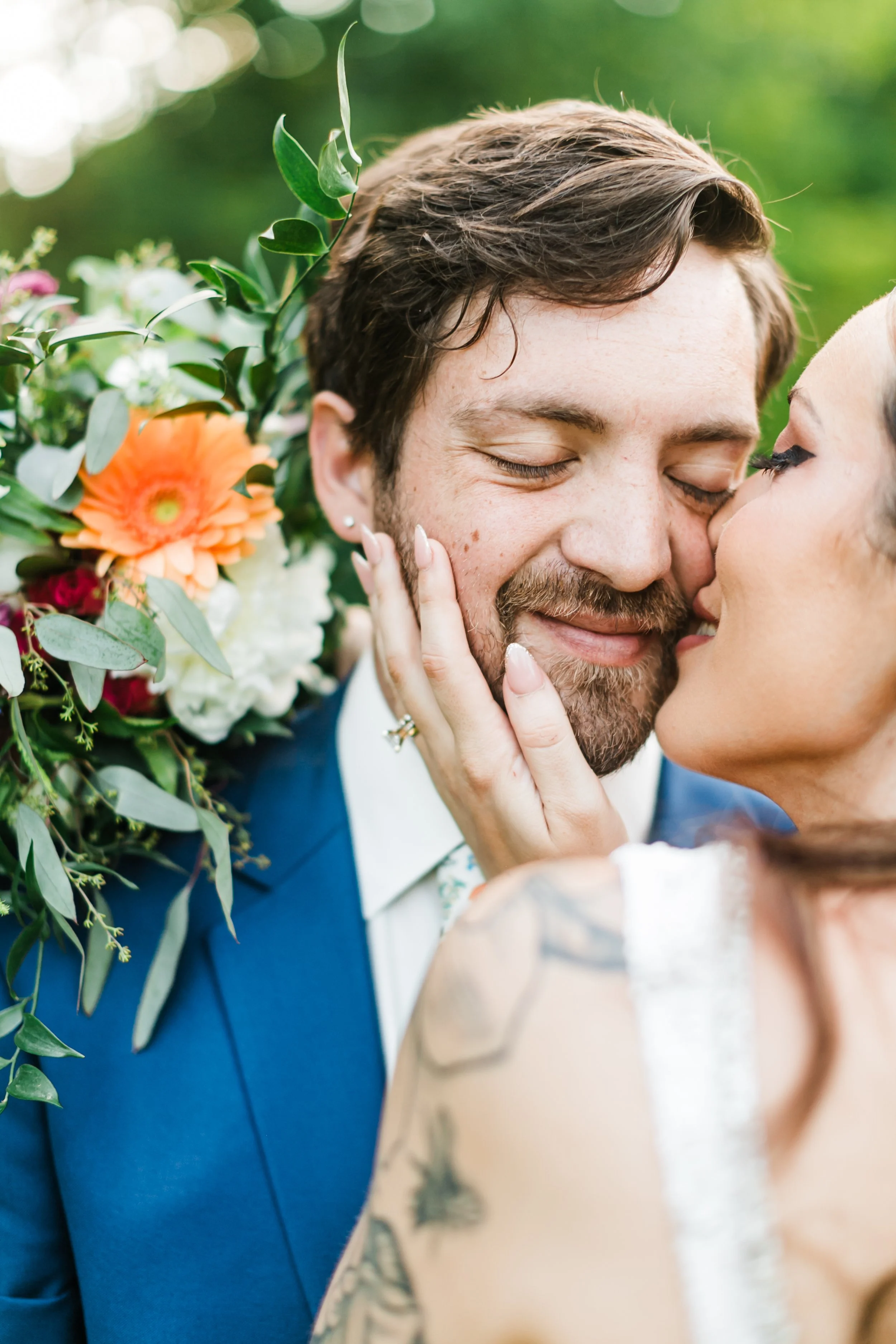 alabama+summer+wedding+lifestyle+photo+bride+groom