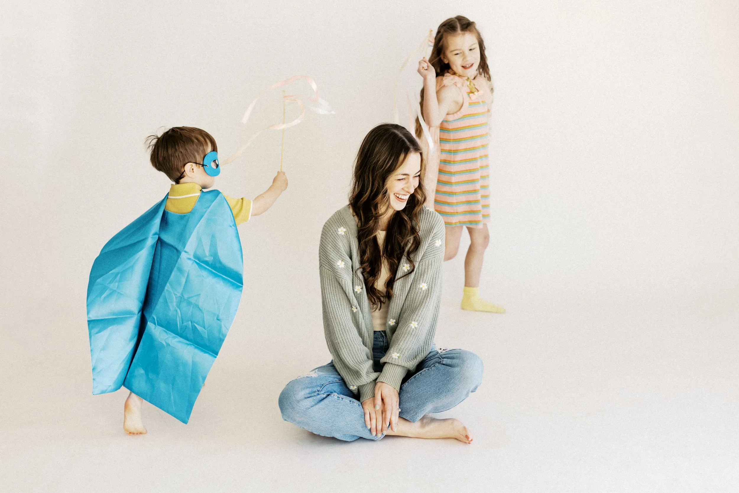 playful motherhood studio minis in north alabama