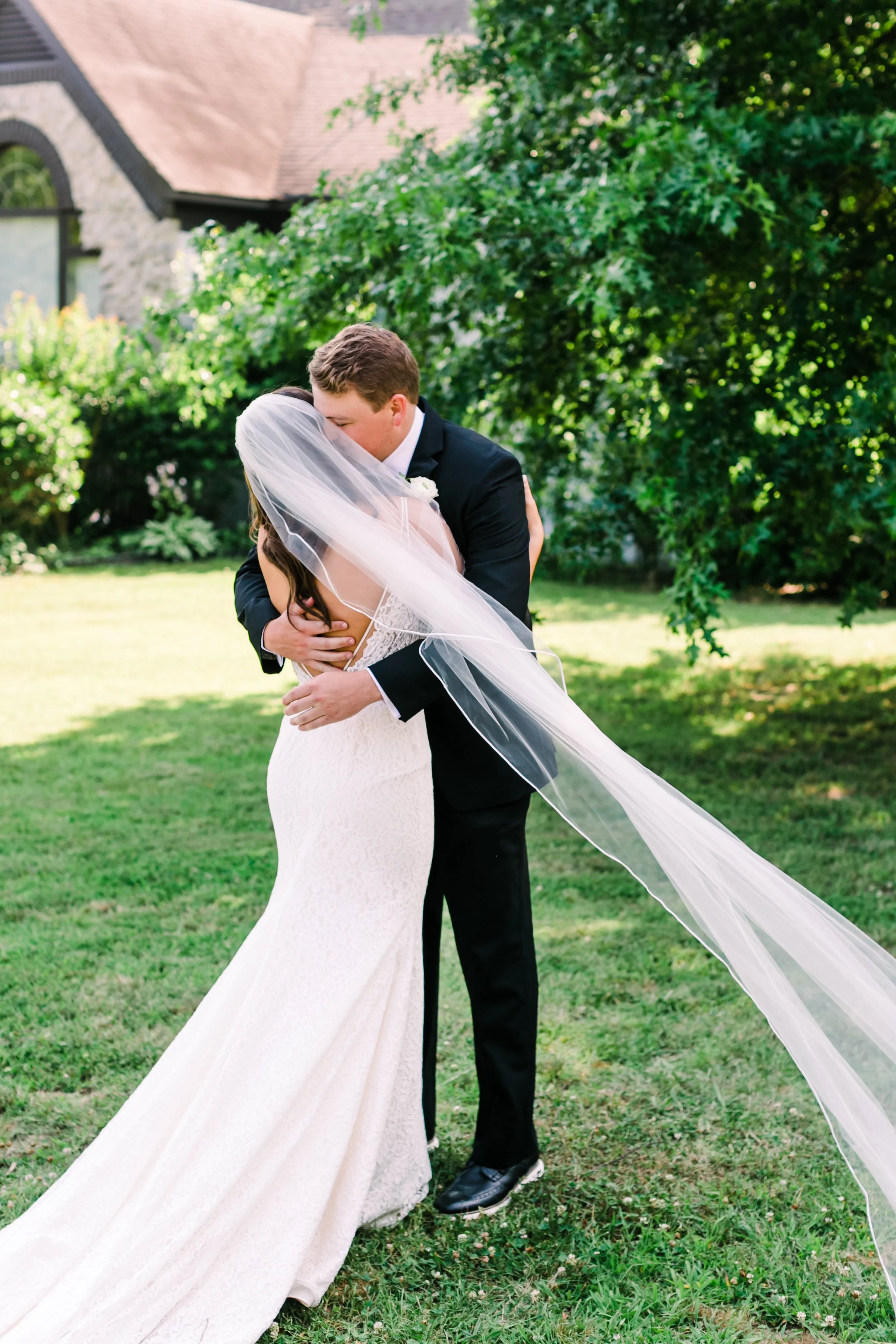 greystone+stables+memphis+wedding+firstlook+bride+groom+wedding