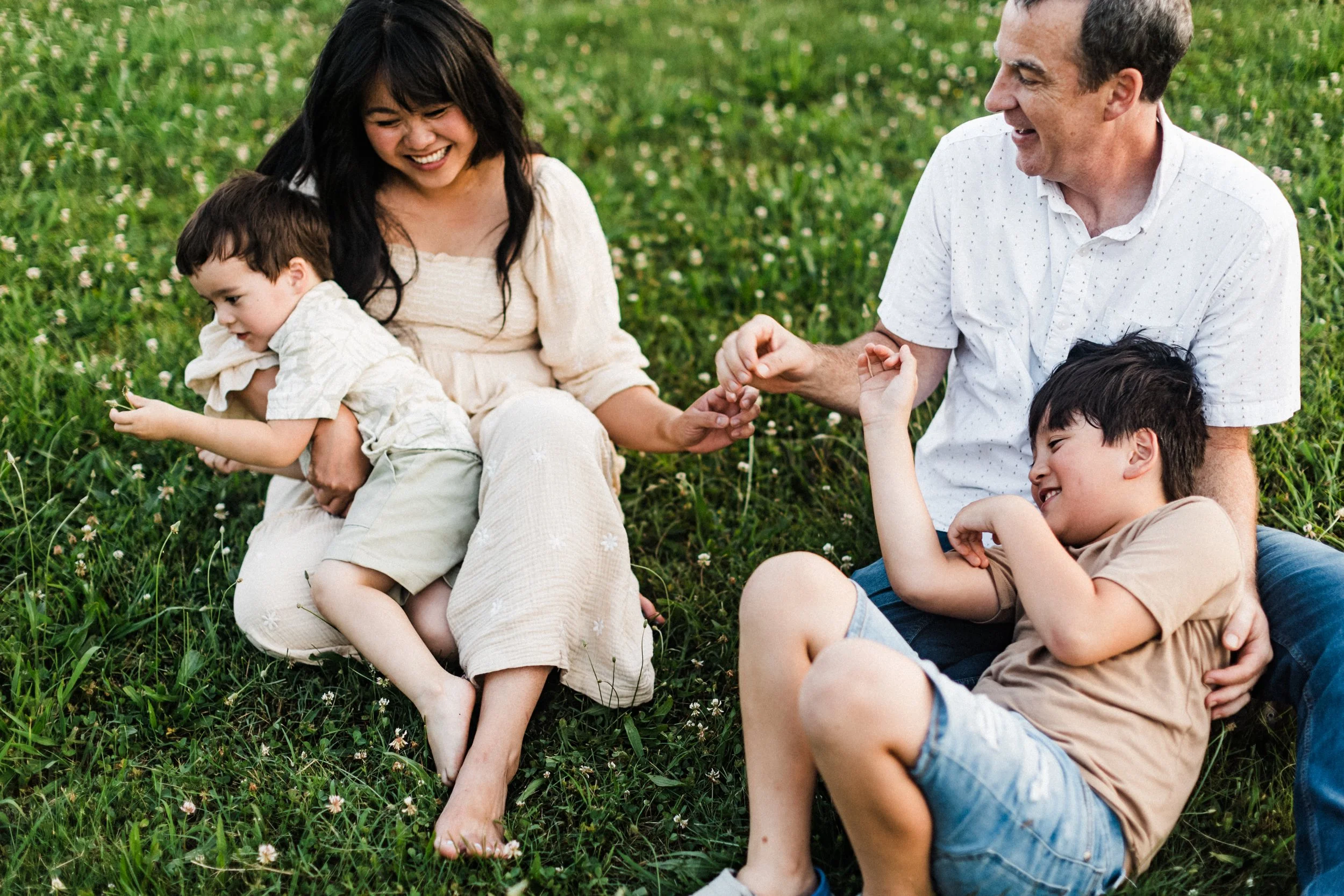 alabama+lifestyle+family+photos+picnic+paperairplanes+nostalgia