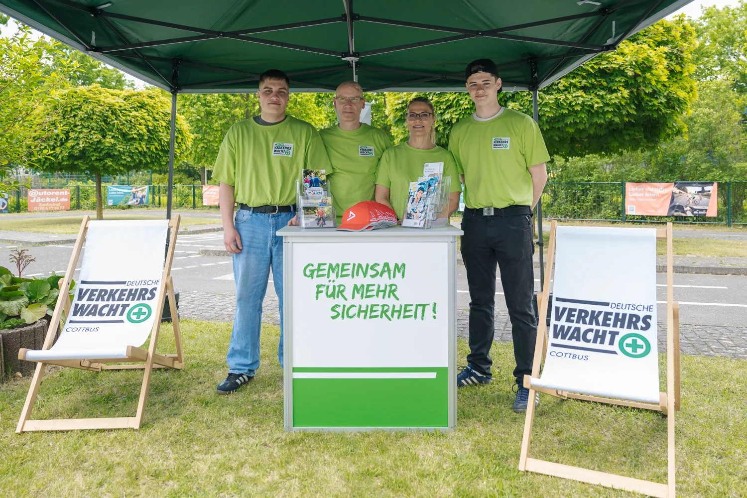Stand-009.jpg