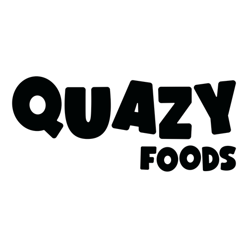 Schriftzug 'Quazy Foods' auf schwarzem Hintergrund.