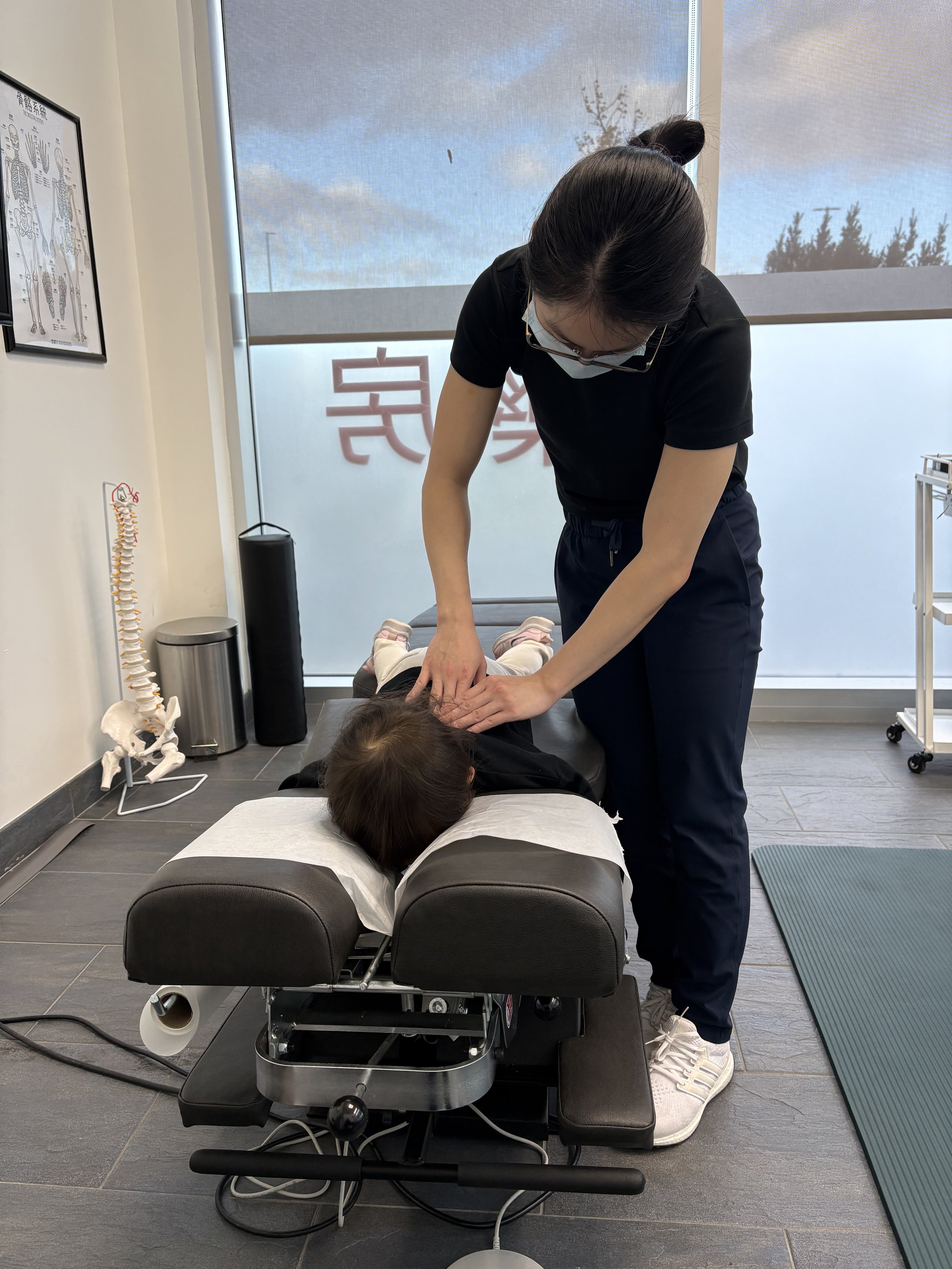What is Pediatric Chiropractic Care? A Parent’s Guide