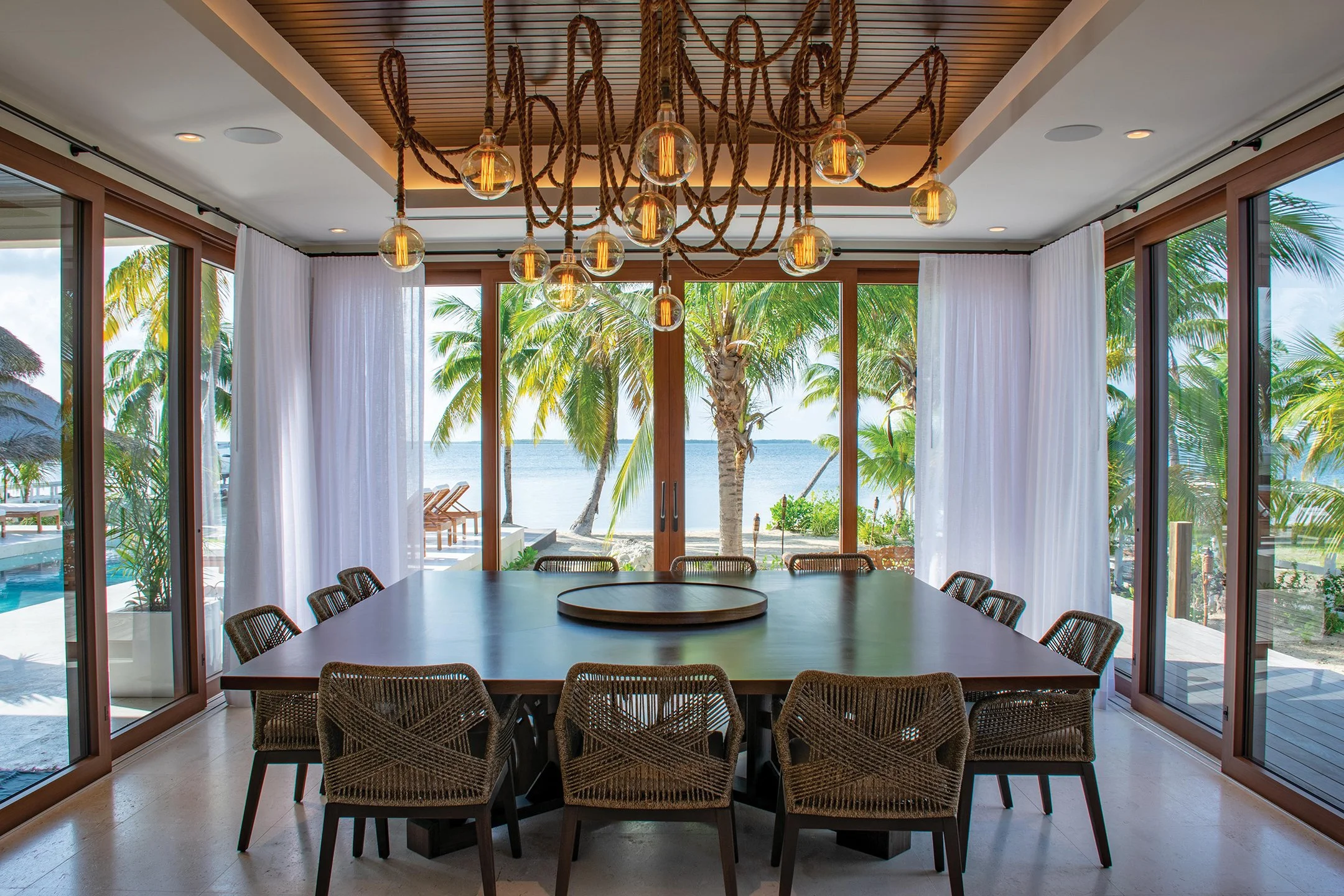 DiningRoom- copy.jpg