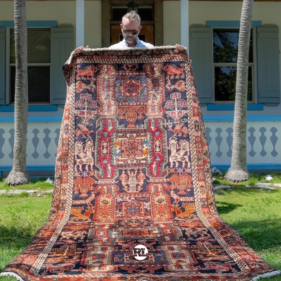 🇰🇾 CAYMAN CRAFTSMANSHIP: LEDGER &amp; LOOMS

Two things we love to see in one frame: the stunning work of the @ledgerandlooms team and one of our featured heritage homes, in one photo!

@ledgerandlooms are renowned for their bespoke, handmade creat