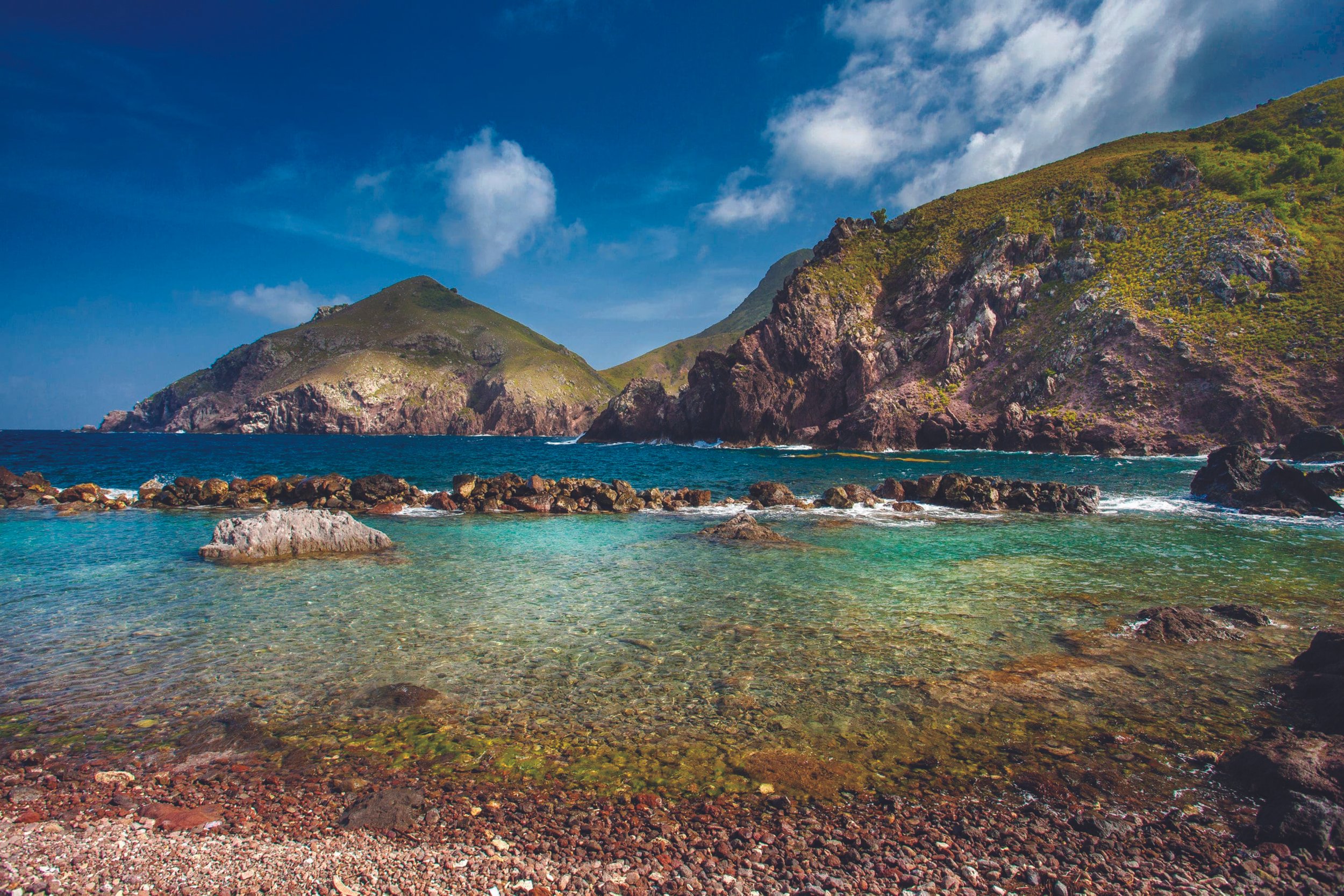 TRAVEL | ISLANDS UNTOUCHED