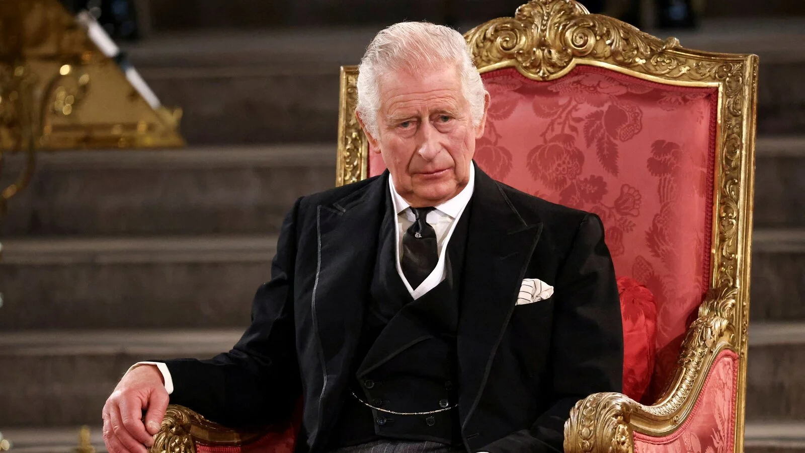 The Fatty Liver fixes the monarchy