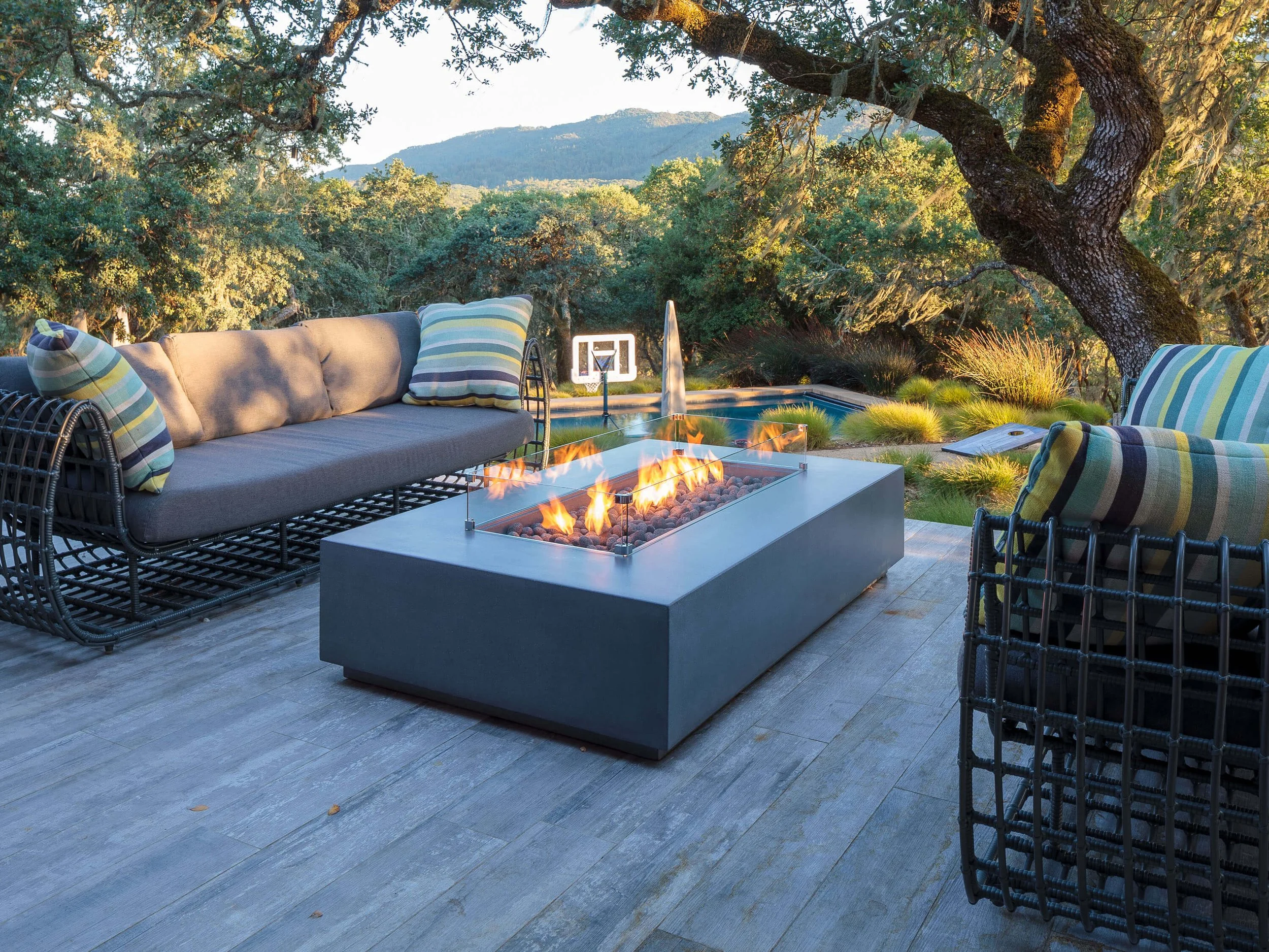 COMMA NINE LANDS Fire Place Table WOOD