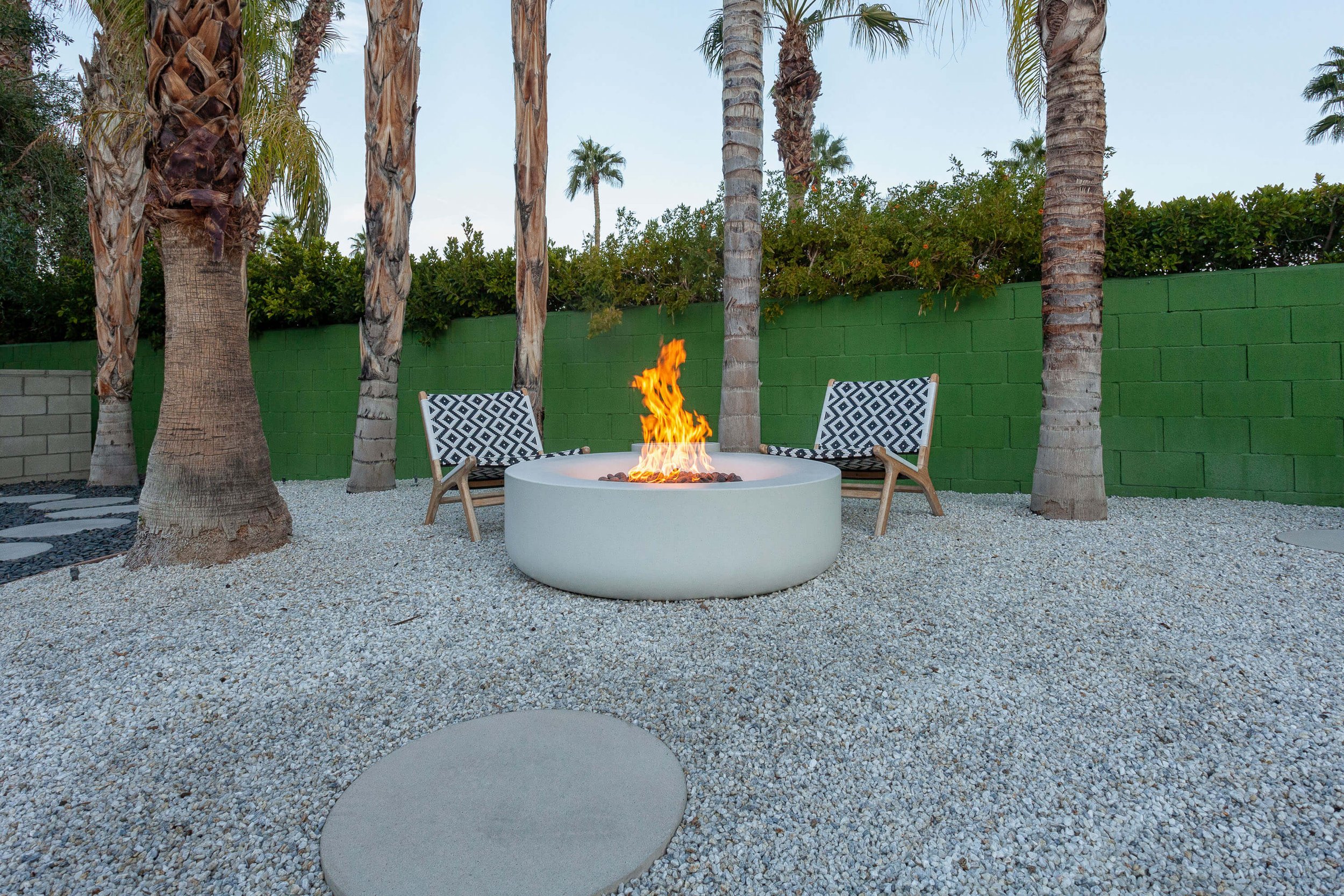 AURA 48 | IVORY | ROLLED LAVA | PALM SPRINGS, CA