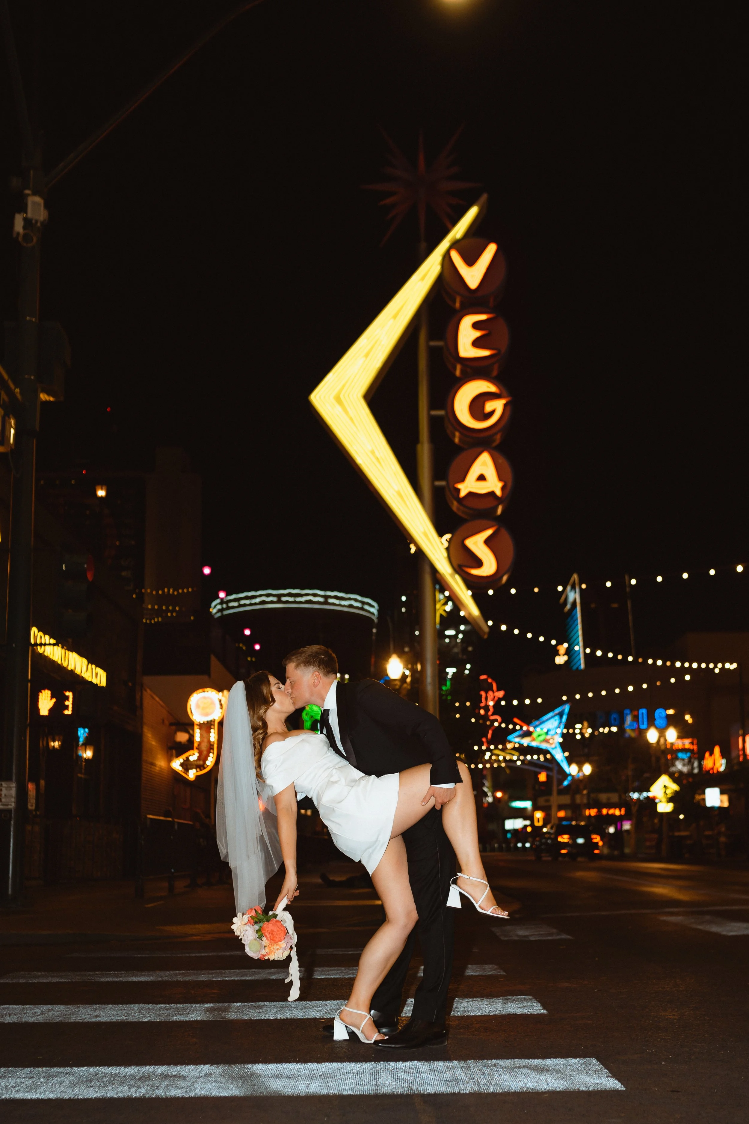 LasVegasElopement4-14-2025-06606.jpg