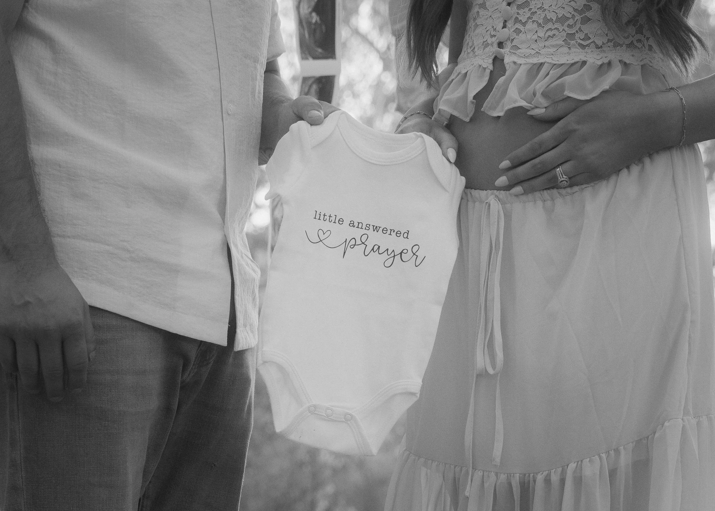 BabyAvilesAnnoucement-02704.jpg