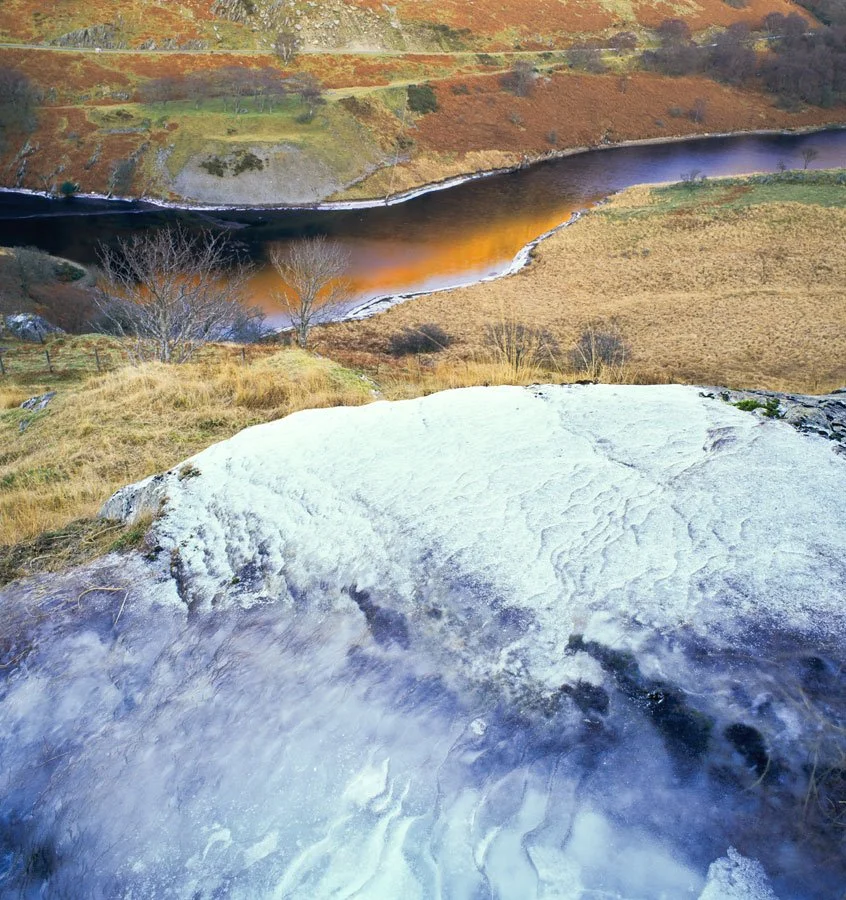 Ice-and-Snow-Ledge-Overlooking-the-Valley-Esgair-Brithgwm.jpg