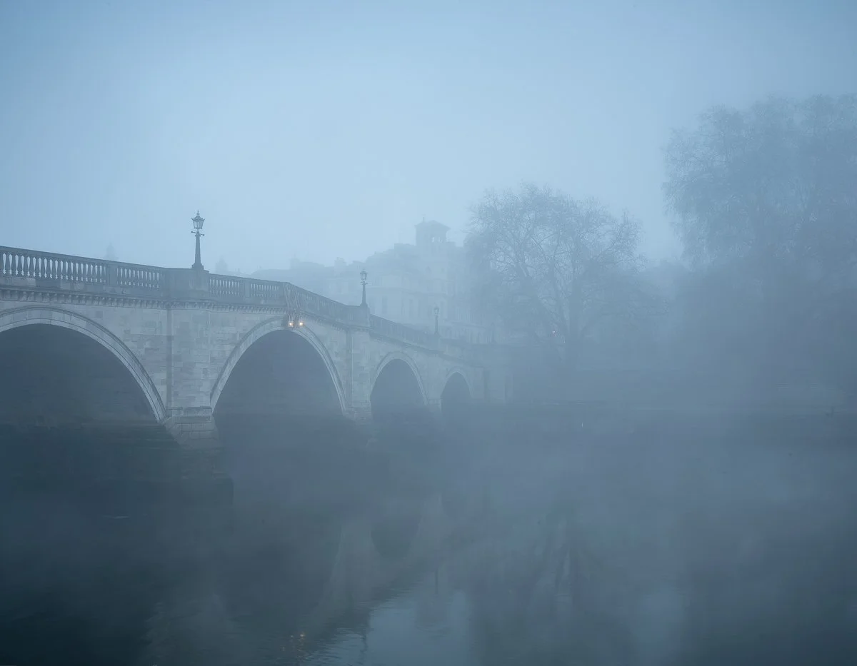 Richmond Bridge, Morning Fog.JPG