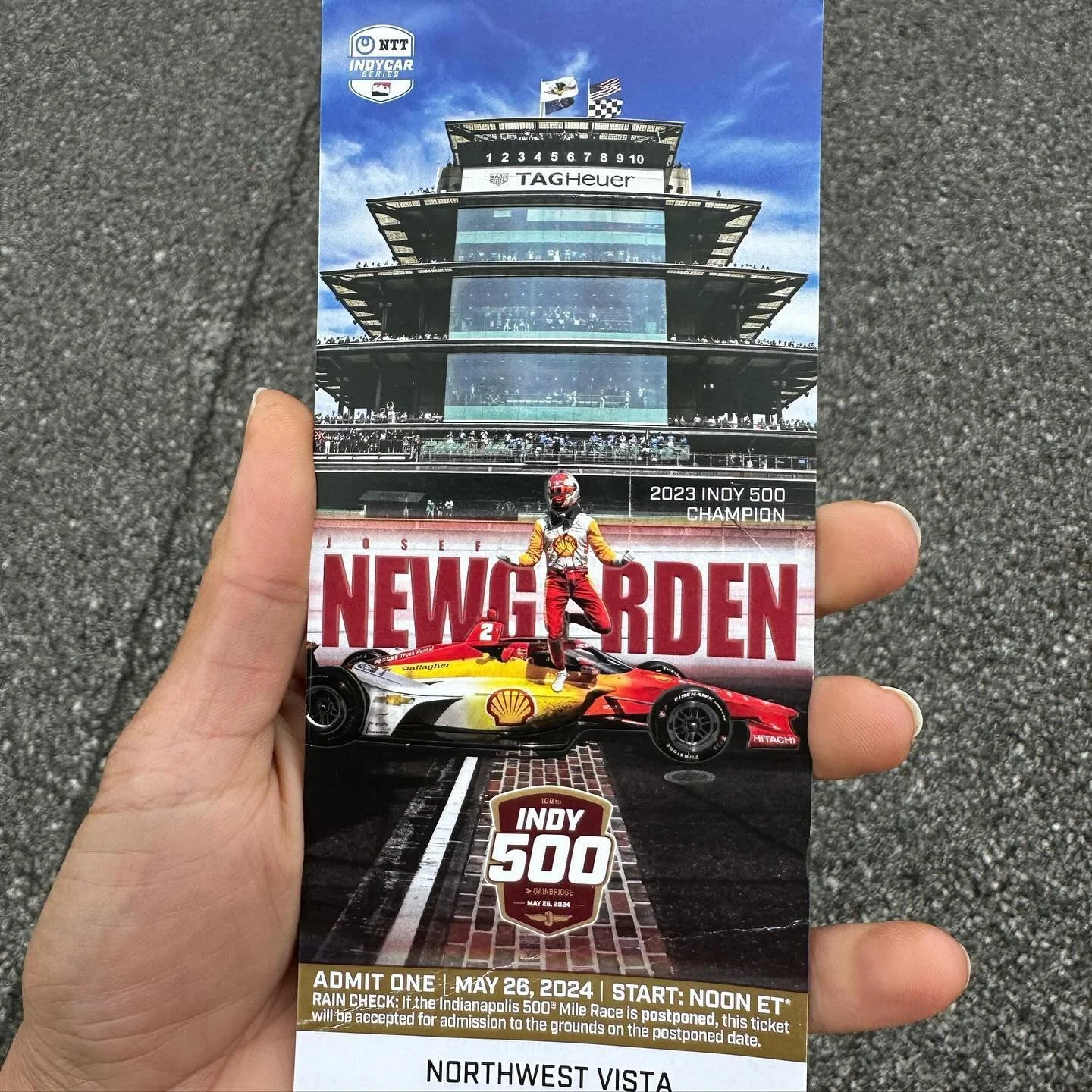 🏁 Indy || May 🏁

Also, I finally won 🏆 the car pull 🎉