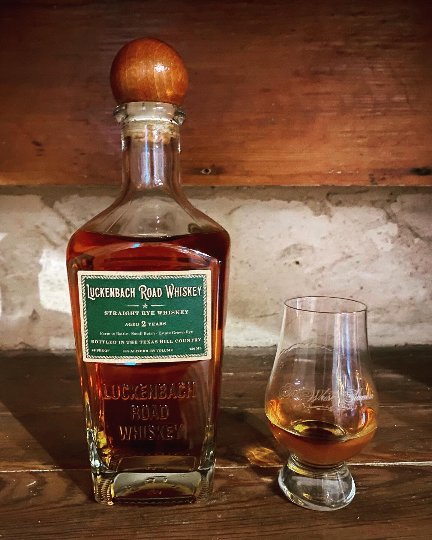 Welcome to another Sunday Deep Dive. This week we go into a Rye close to home, like super close!  The Luckenbach Road Whiskey Distillery Rye Whiskey.  2 year old, bottled at 44% abv., and sourced from Indiana. I can&rsquo;t wait for more people to ge