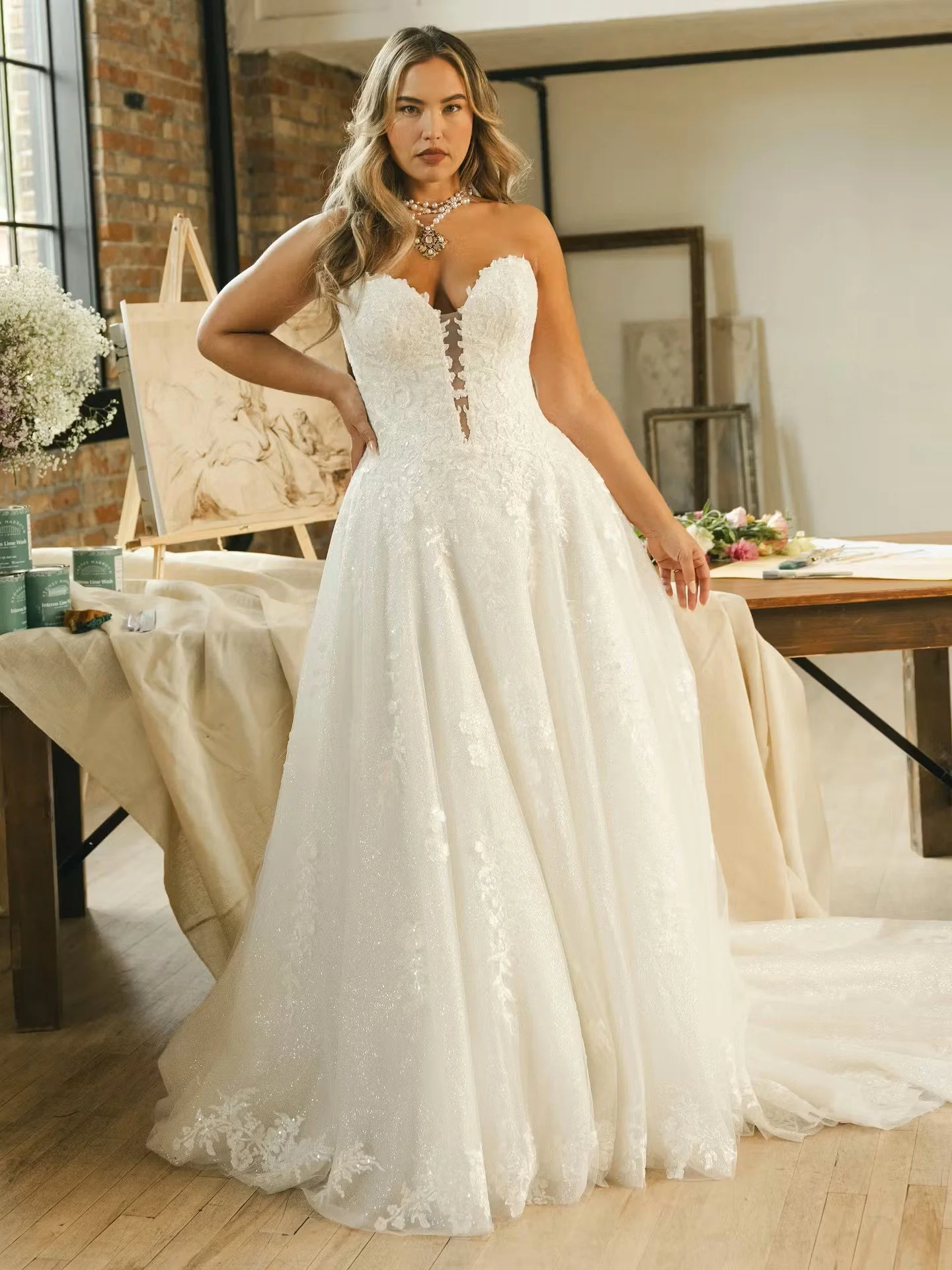 Maggie-Sottero-Jennifer-Ballgown-Wedding-Dress-26MS404A01-PROMO10-IV052-Curve.jpg