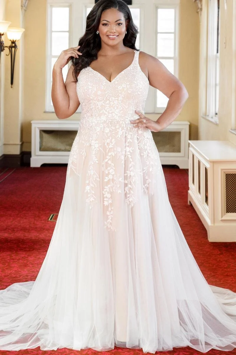 Josephine wEDDING dRESS.jpg