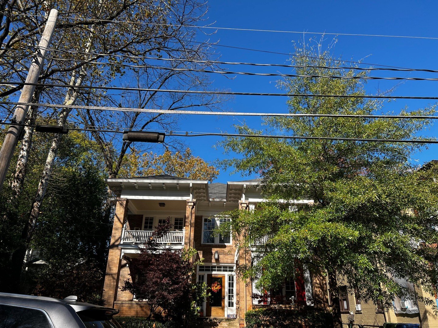 You've seen what a cottage court community can look like, but what happens when other missing middle housing types are combined? Let's take a stroll through Midtown Atlanta. In this charming neighborhood, just a stone's throw from Piedmont Park, town