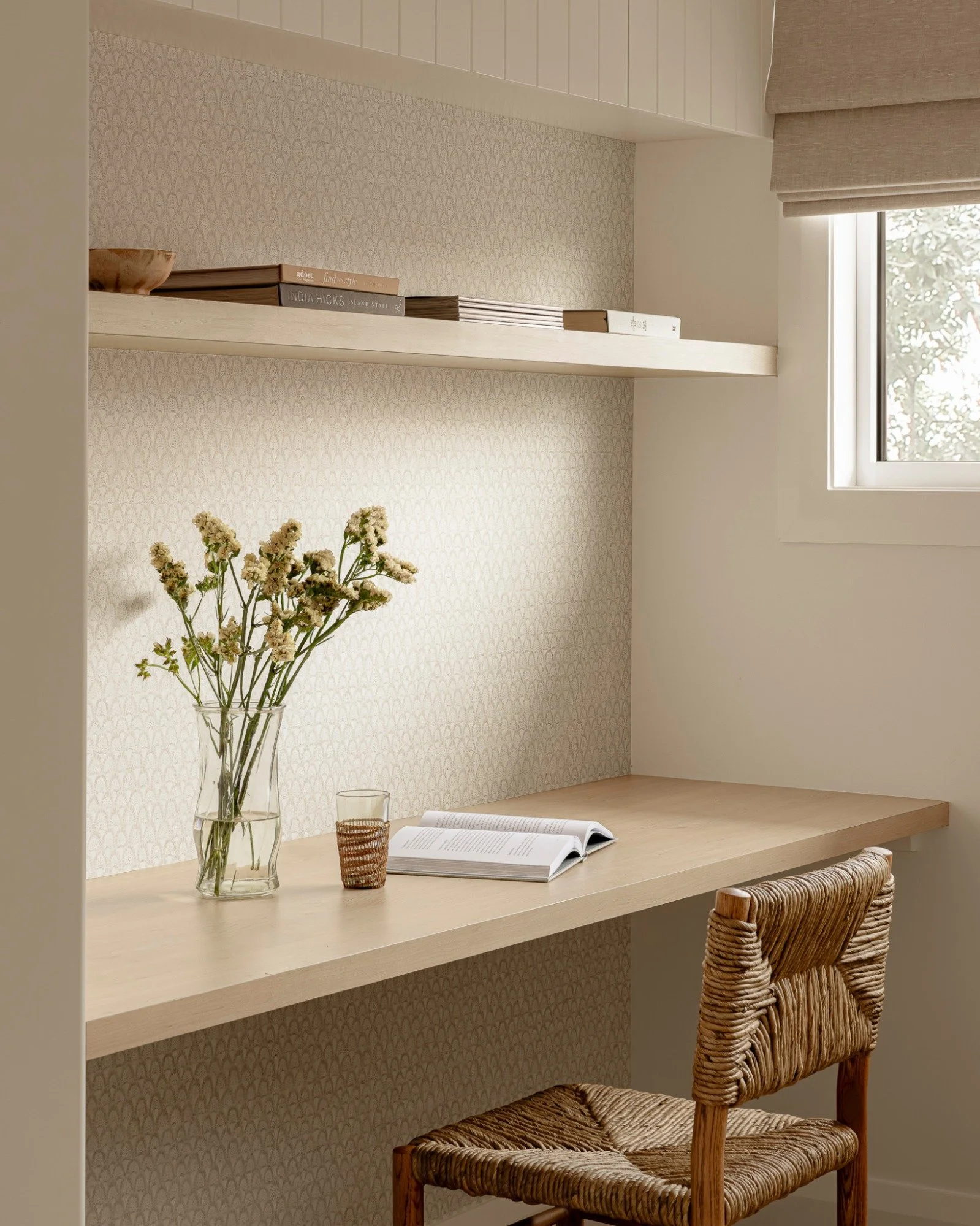 A quieter approach to working from home.

Designed with soft layering, natural textures and integrated shelving, this space balances function with warmth to create a study nook that feels calm and easy to settle into.

A collaboration with @katelawre