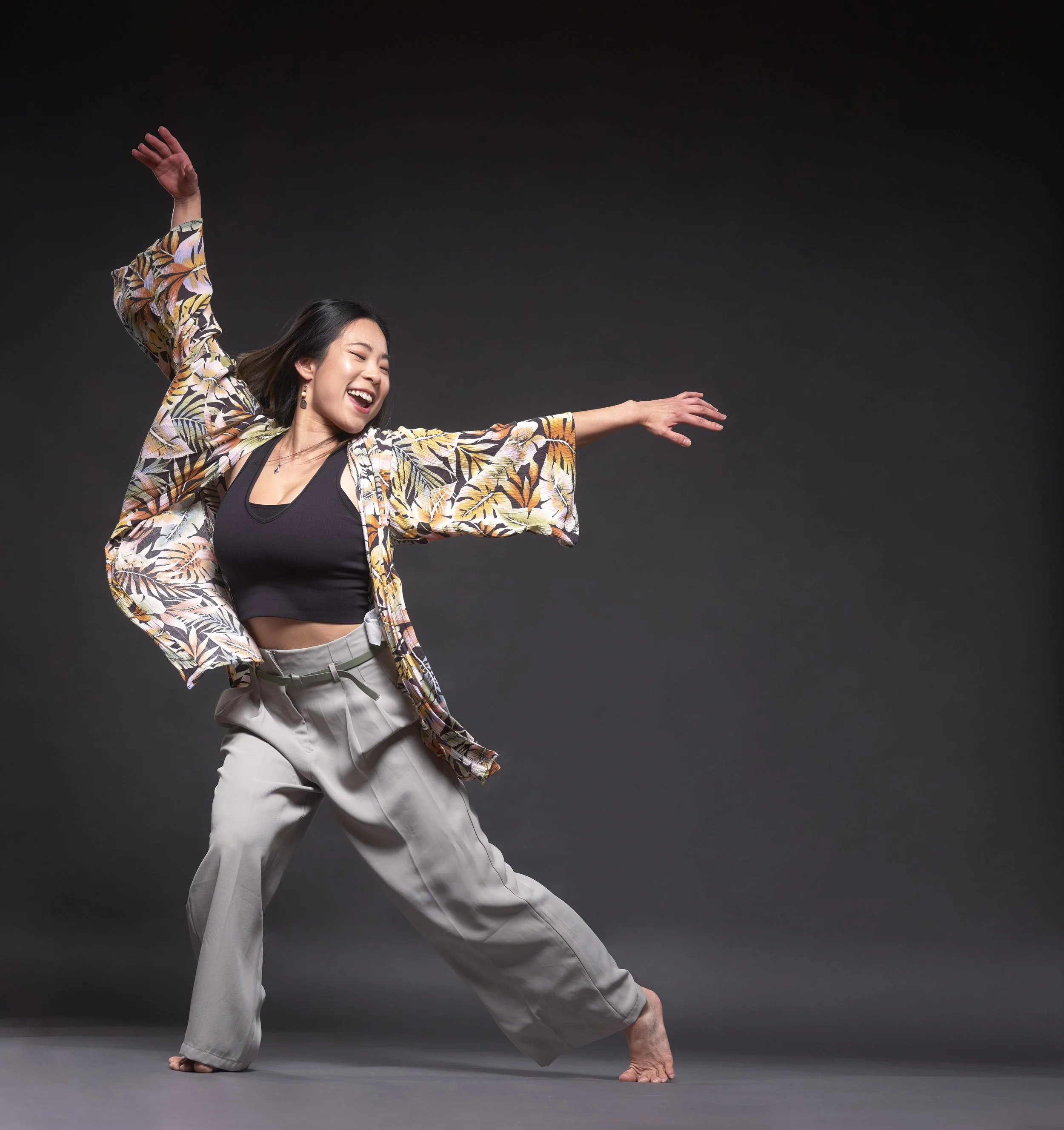 20220410 - naoko dancers studio06251 copy.jpg