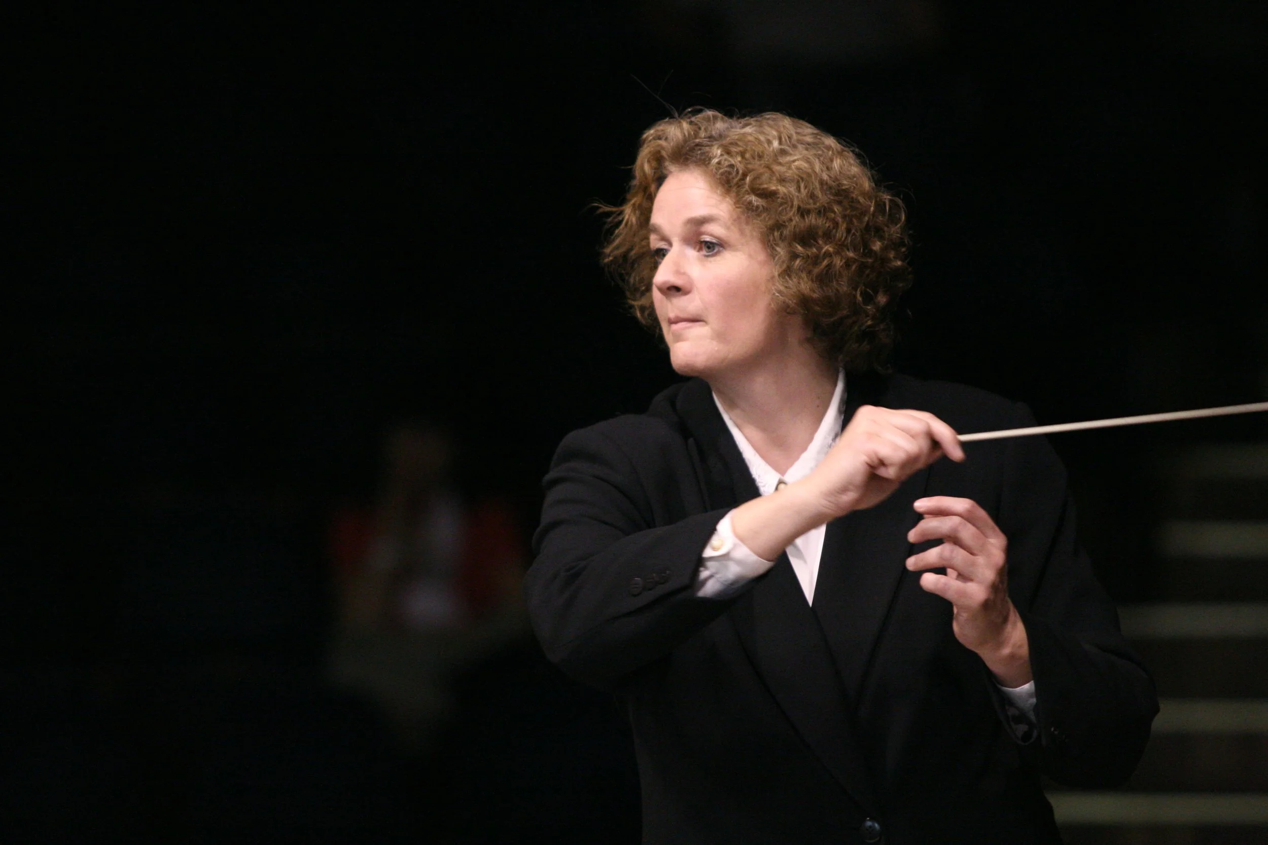 Meet our Guest Conductor Dr. Jane Brown