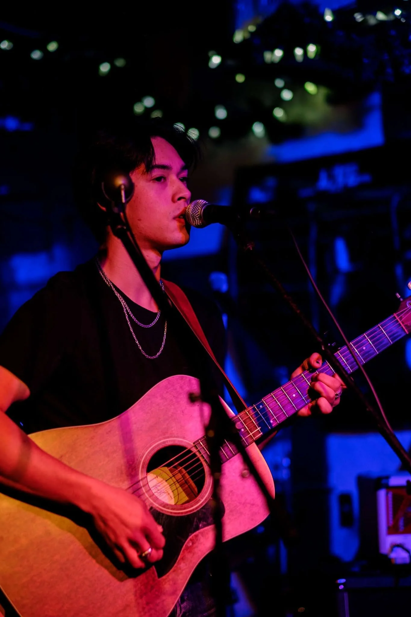 For tomorrow's edition of the Grad Music Series, we welcome Everett Tang! Everett takes the stage at 7 p.m. 

Everett Tang is a London, Ontario&ndash;based musician and a third-year engineering student at Western University. Blending stripped-back ac