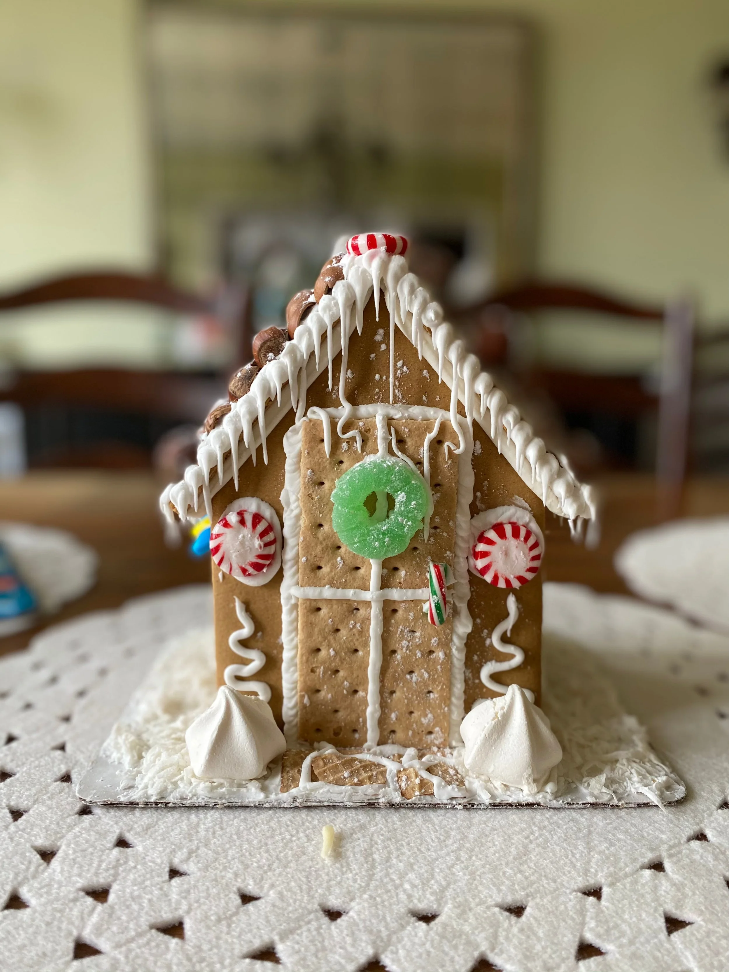 Gingerbread house icicles.jpeg