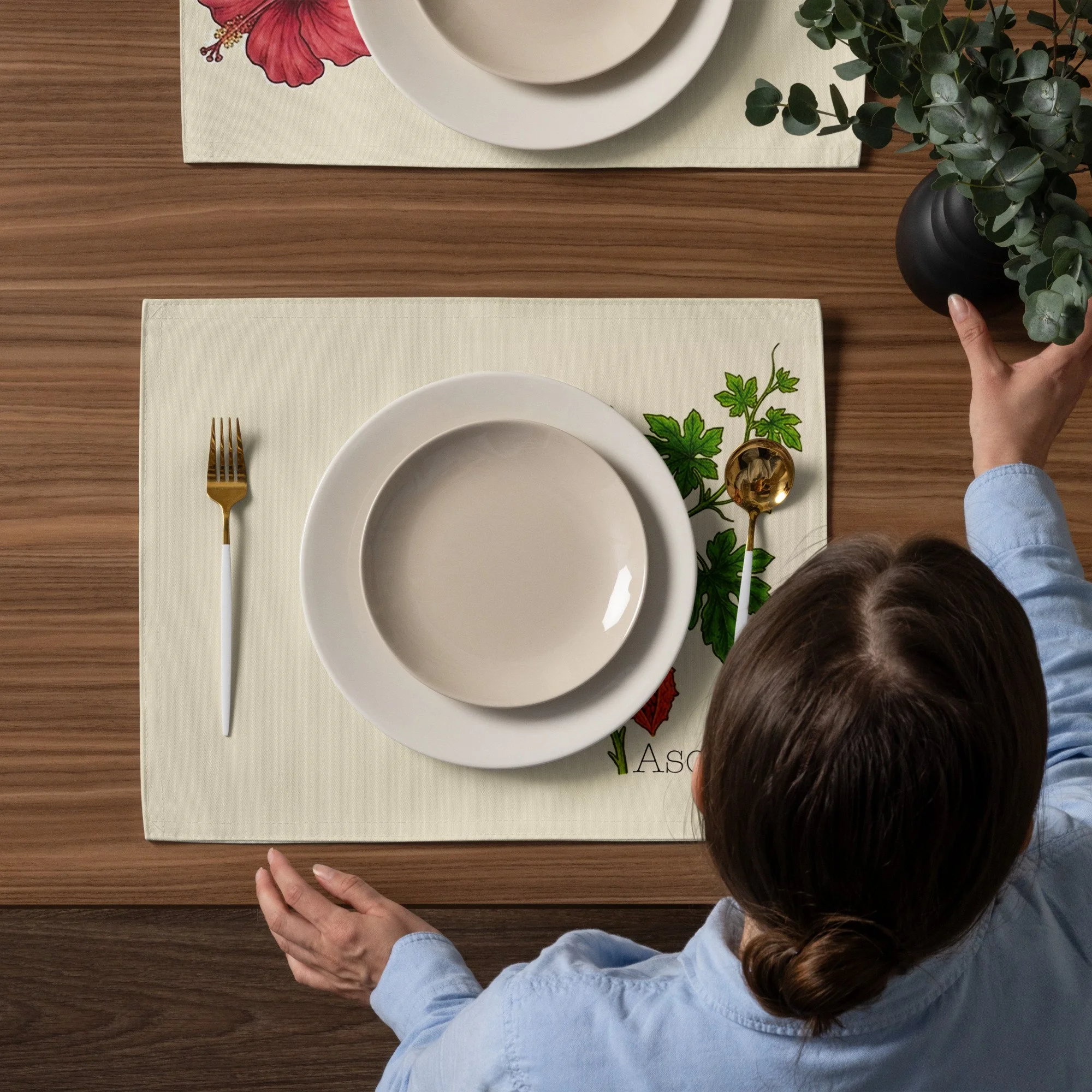 placemat-set-(4)-white-front-6aadf2561f74a.jpg