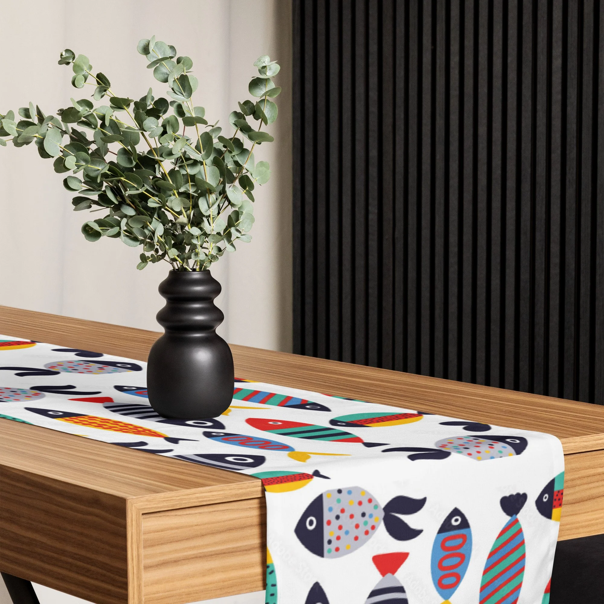 table-runner-white-front-6ac8395071817.jpg