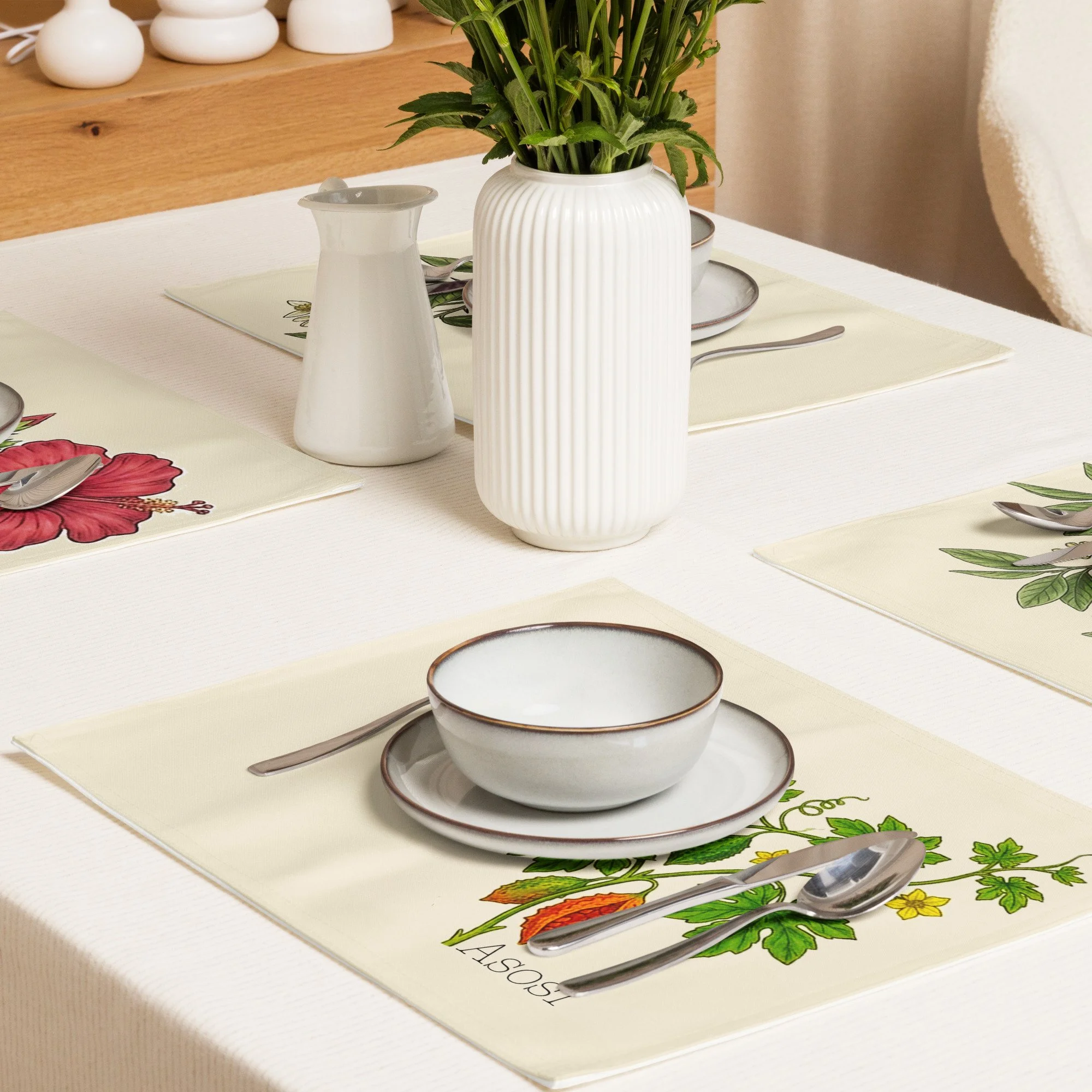 placemat-set-(4)-white-front-6aadf2561e984.jpg