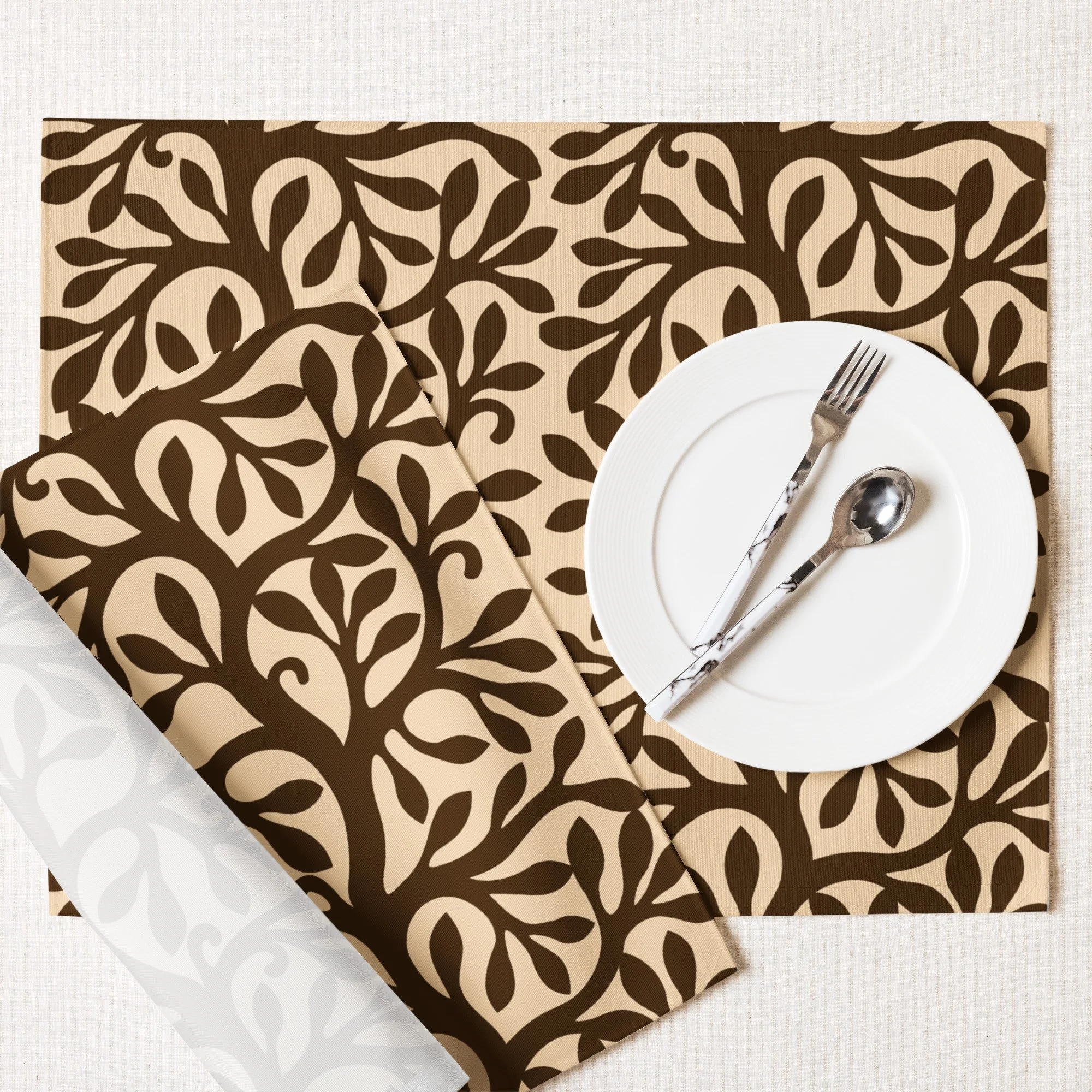 placemat-set-(4)-white-front-68f4e17645636.jpg
