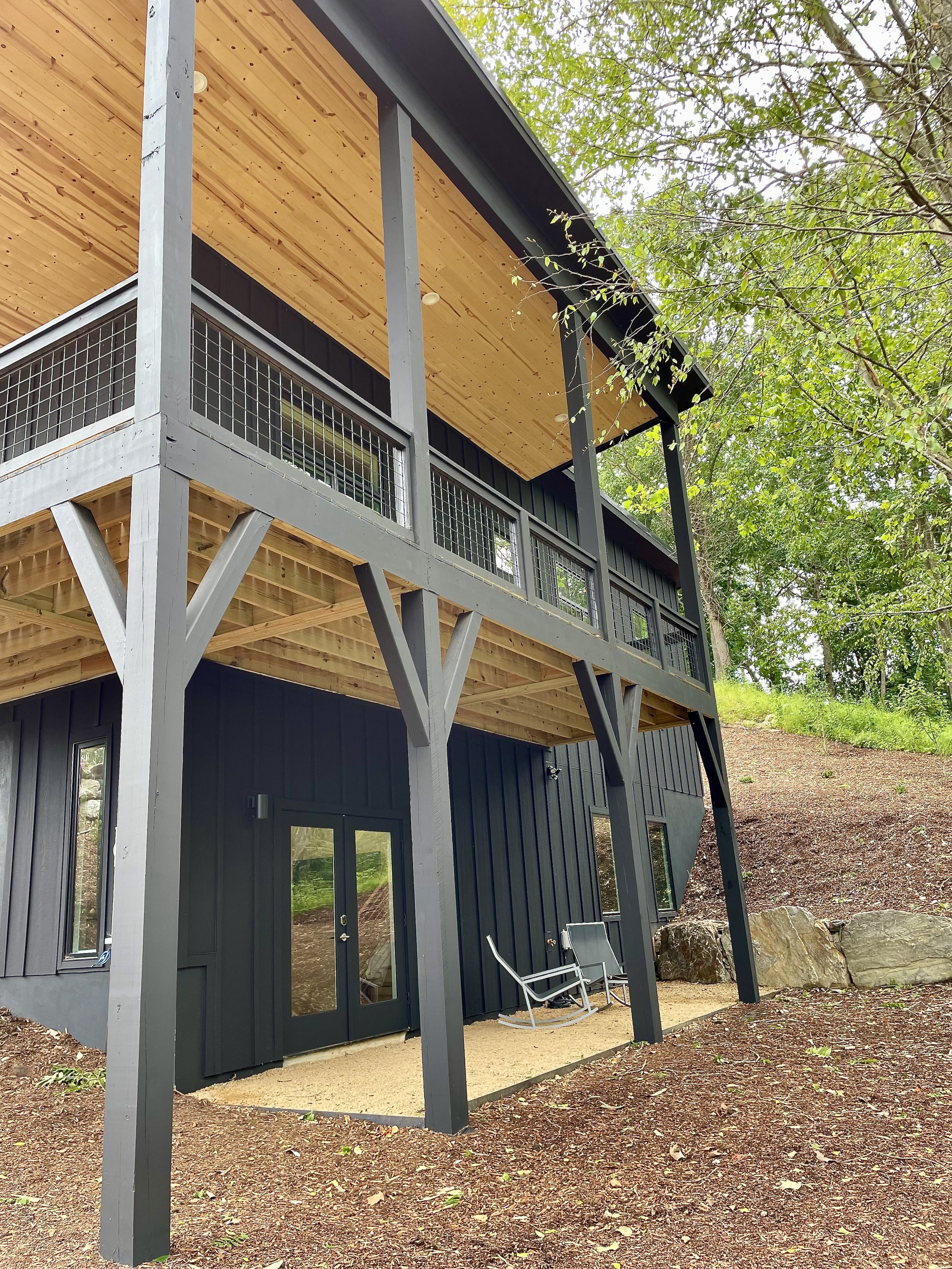 306 Broad Vista