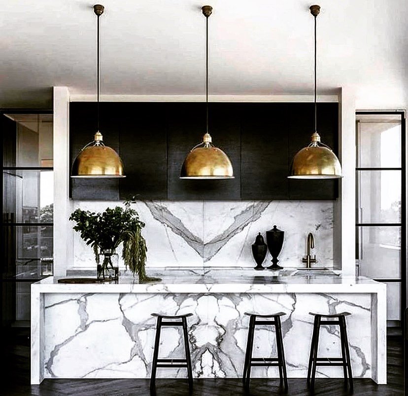 Friday Feels ✨

Loving the marble slab work in this @designername kitchen!! 

Have a fabulous weekend cooking up some fun!!

#marbleslab #kitchen #design #slab #blackandwhite #interiordesign