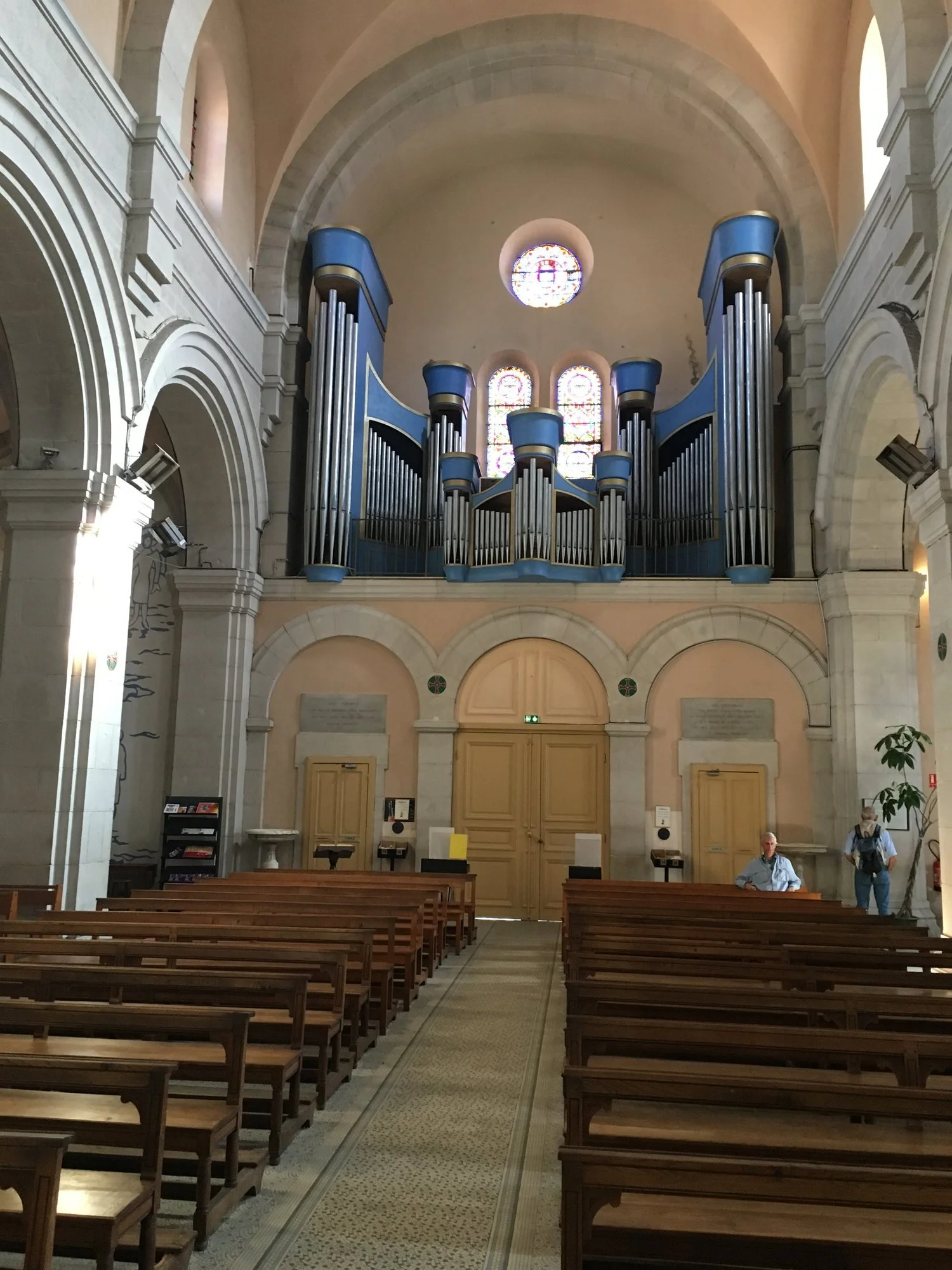  All have grand pipe organs of various vintages. This one looks rather new. &nbsp; 